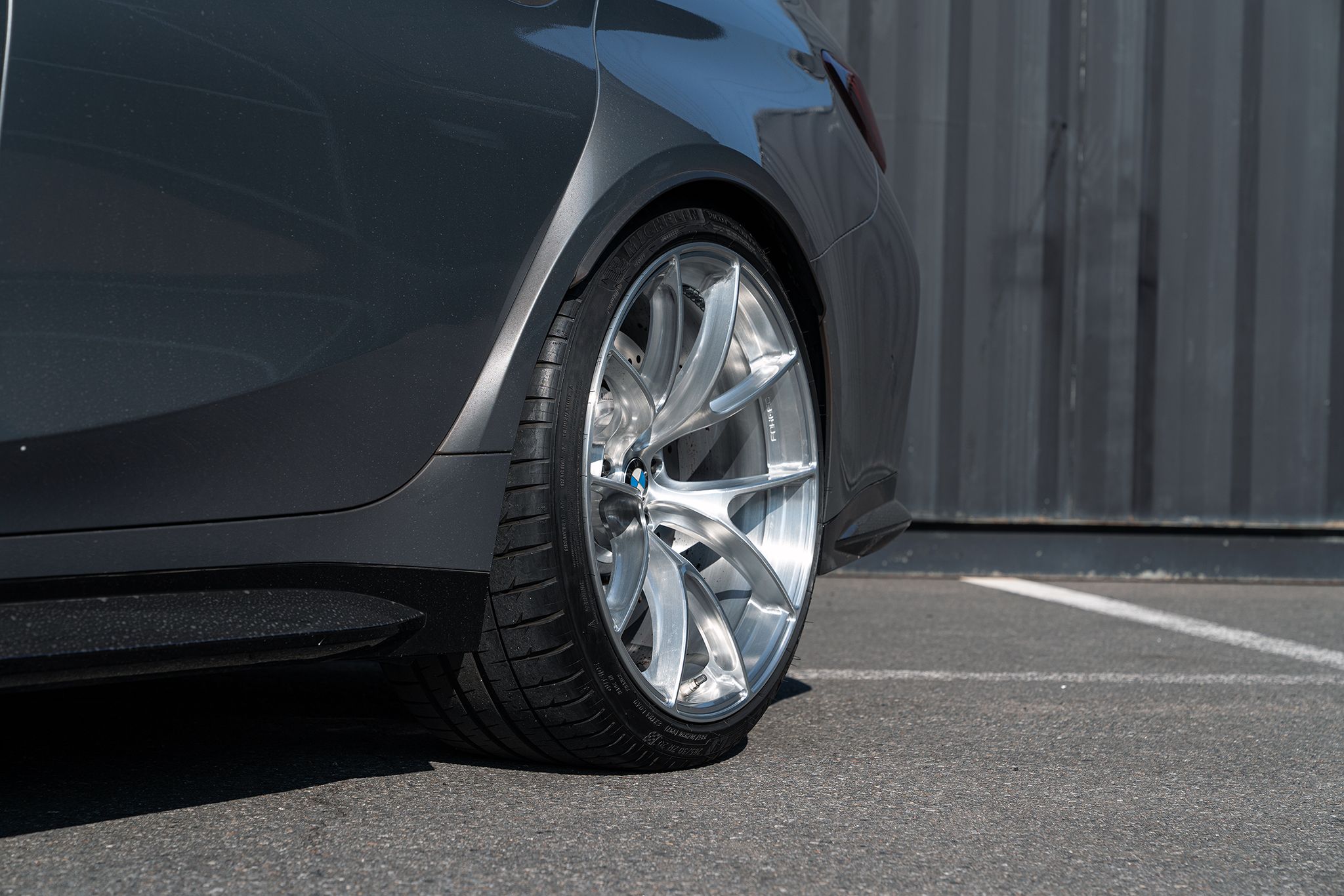 Grey BMW G80 M3 with 19"/20" VS-5RS Apex wheels in Brushed Clear