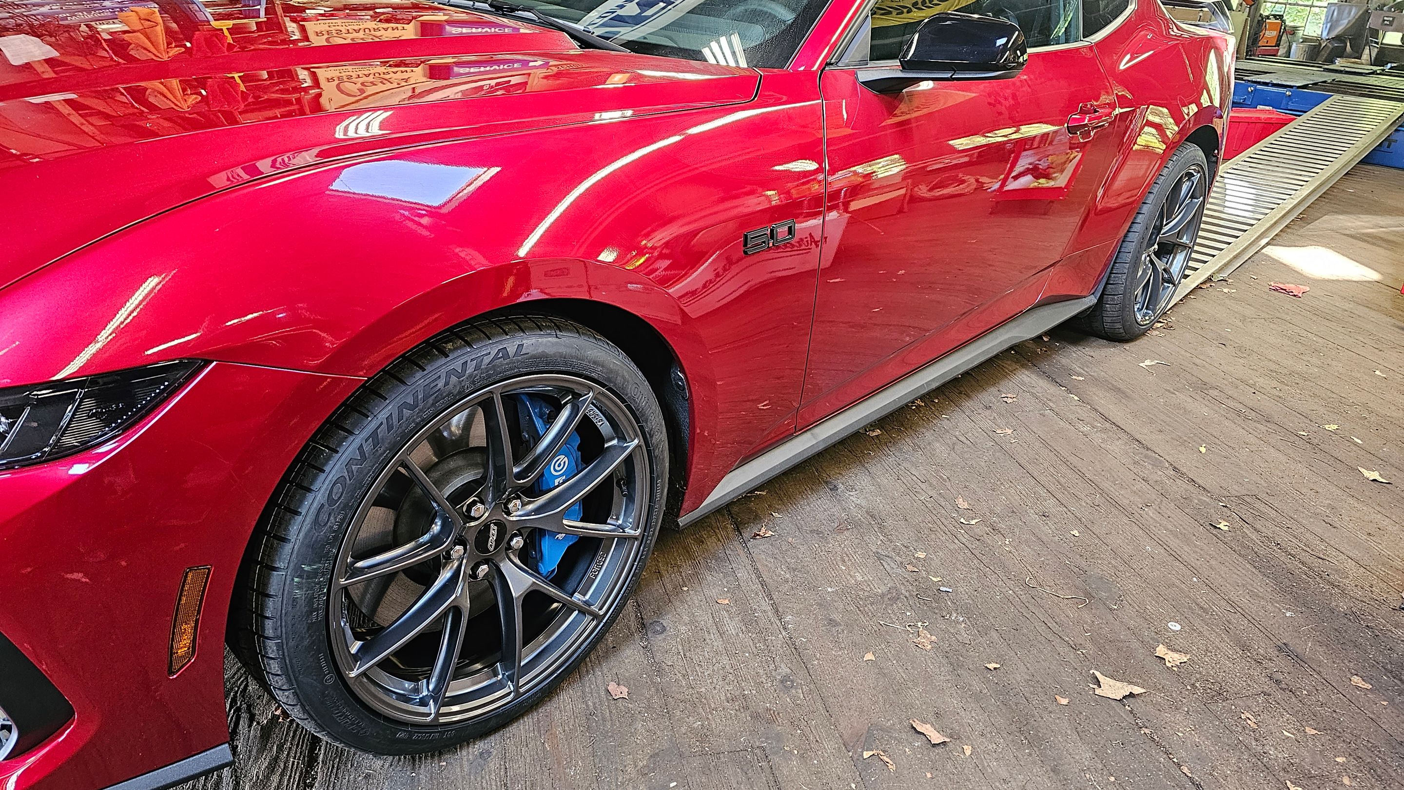 Red Ford S650 Mustang GT with 20" VS-5RS Apex wheels in Anthracite
