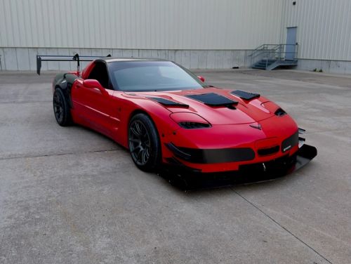 Red Chevrolet Corvette - SM-10 in Anthracite