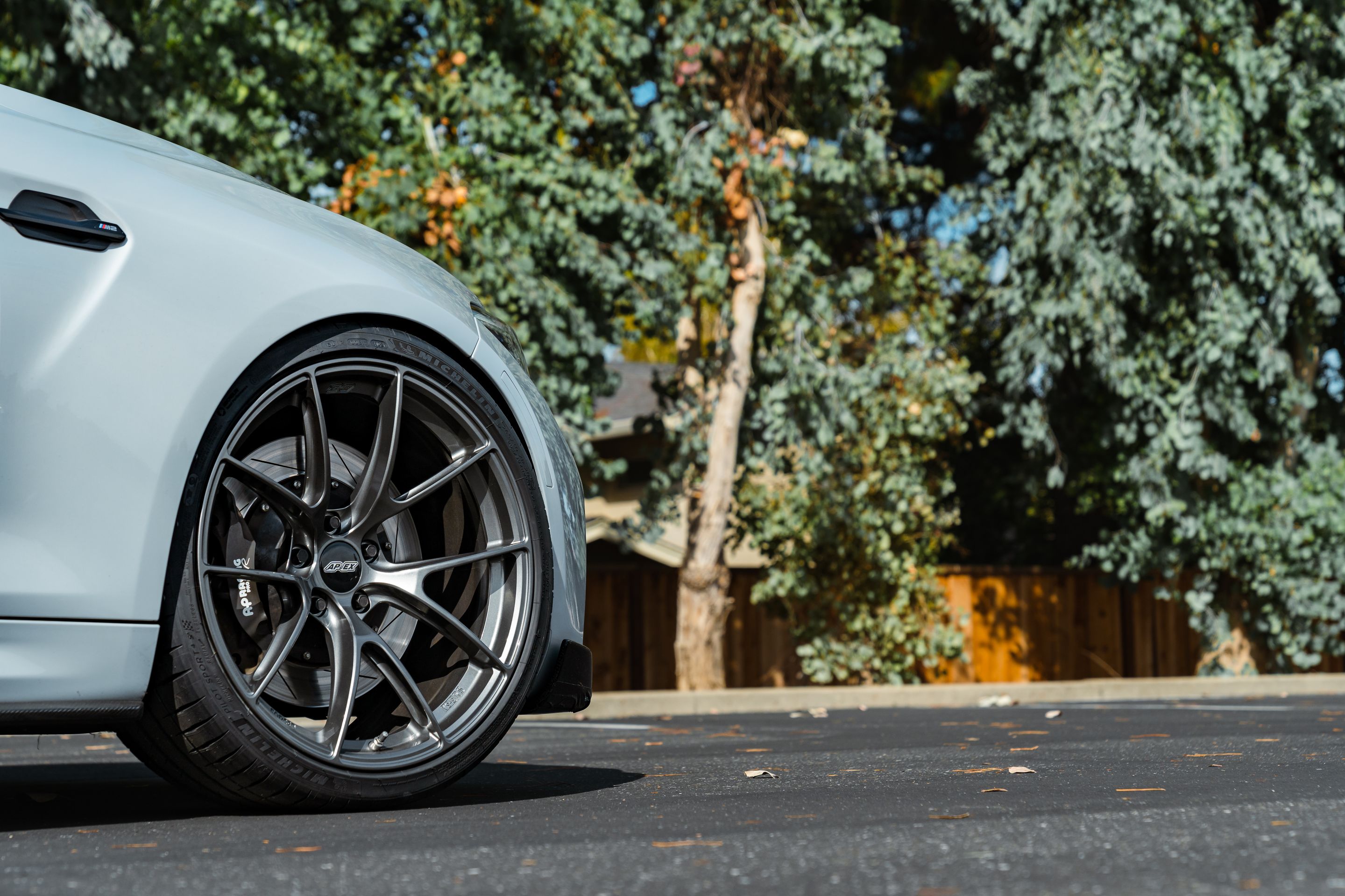 Silver BMW F87 M2 with 20" VS-5RS Apex wheels in Anthracite