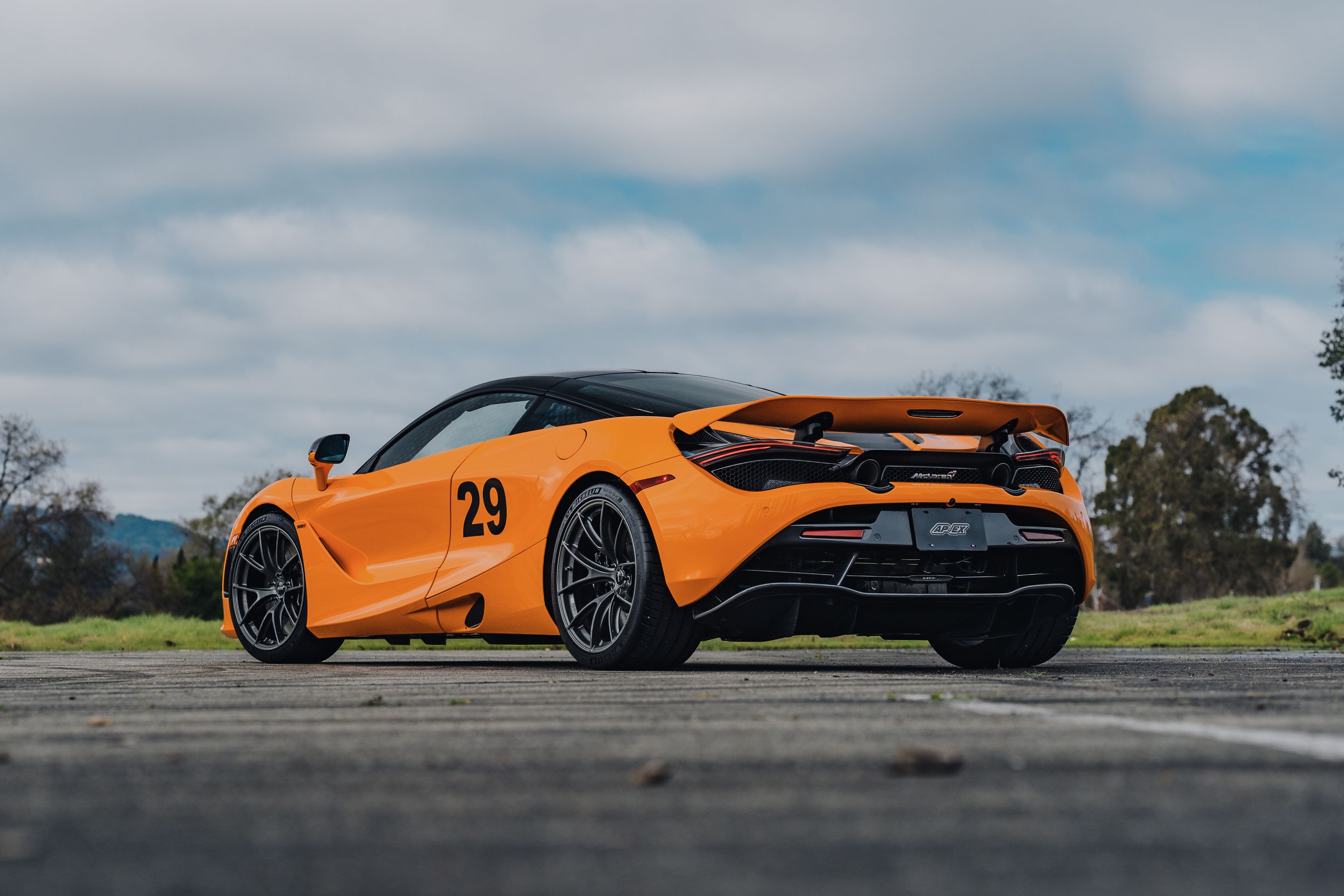 Orange McLaren 720S with 19"/20" VS-5RS Apex wheels in Anthracite