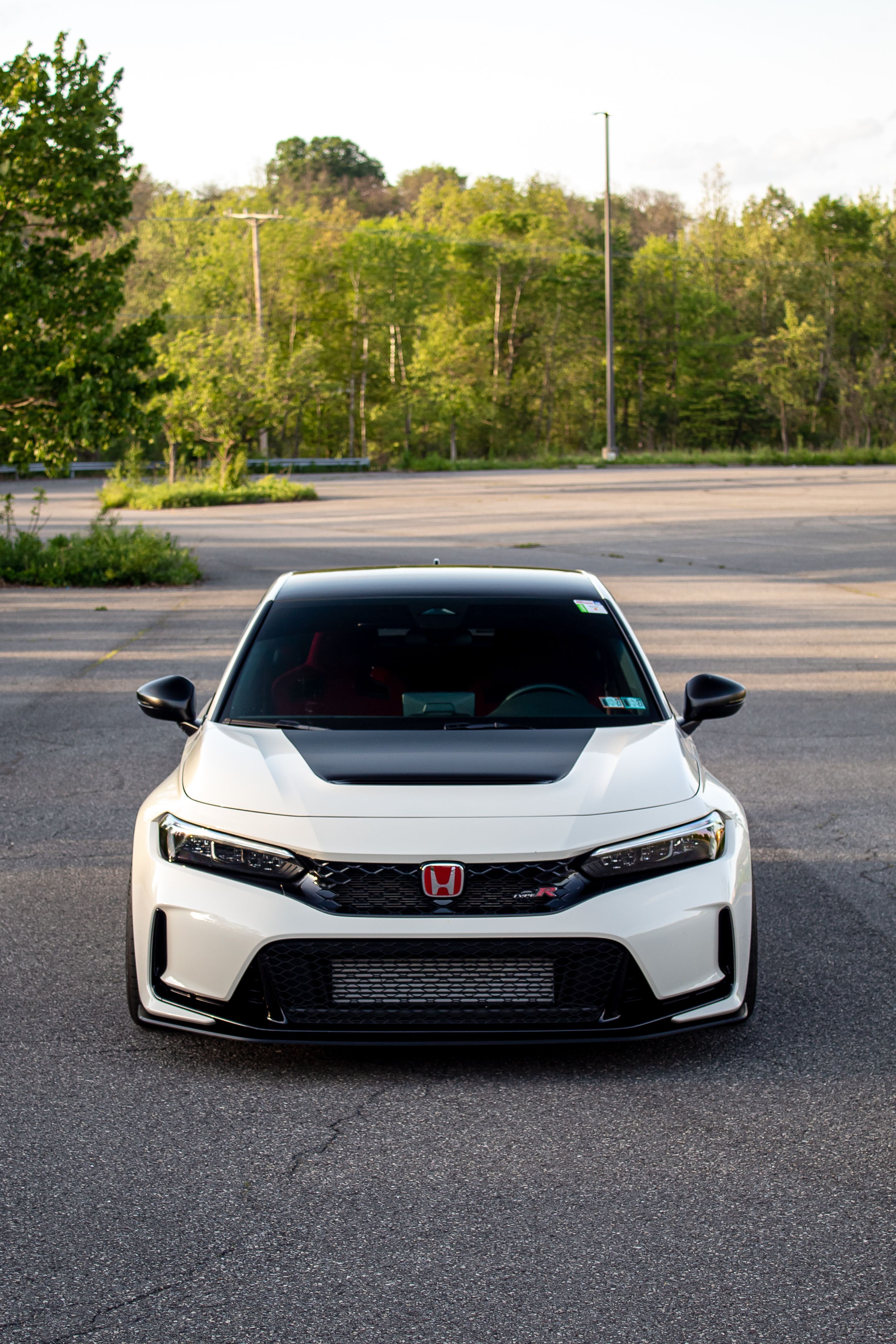 White Honda FL5 Civic Type-R with 18" VS-5RS Apex wheels in Satin Black