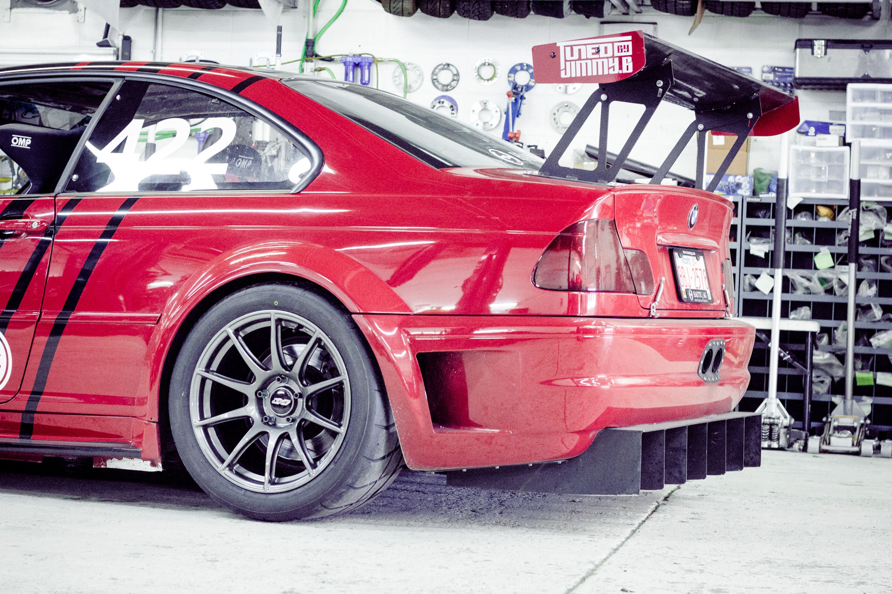 Multicolor BMW E46 M3 with 18" SM-10 Apex wheels in Anthracite