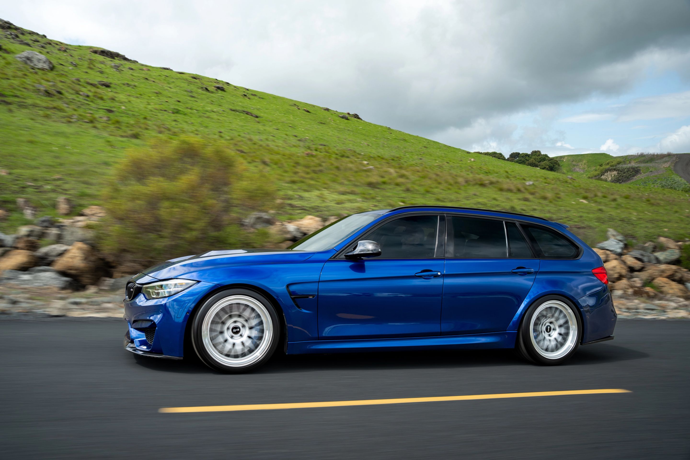 Blue BMW F80 M3 with 19" ML-10RT Apex wheels in Machined Lip Race Silver