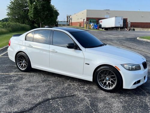 White BMW 3 Series - ARC-8 in Anthracite
