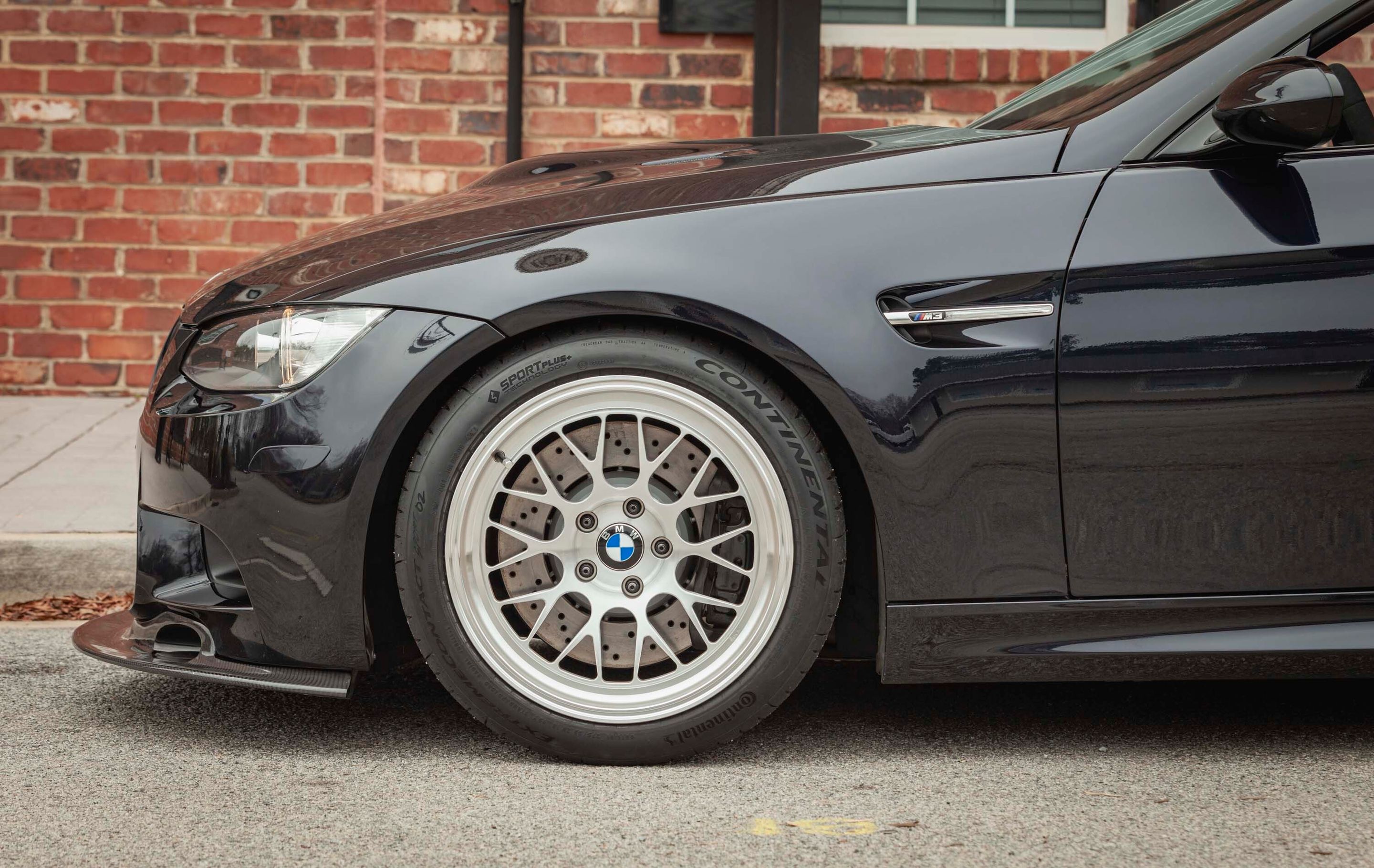 Black BMW E92 Coupe M3 with 18" ML-10RT Apex wheels in Machined Lip Brushed Clear