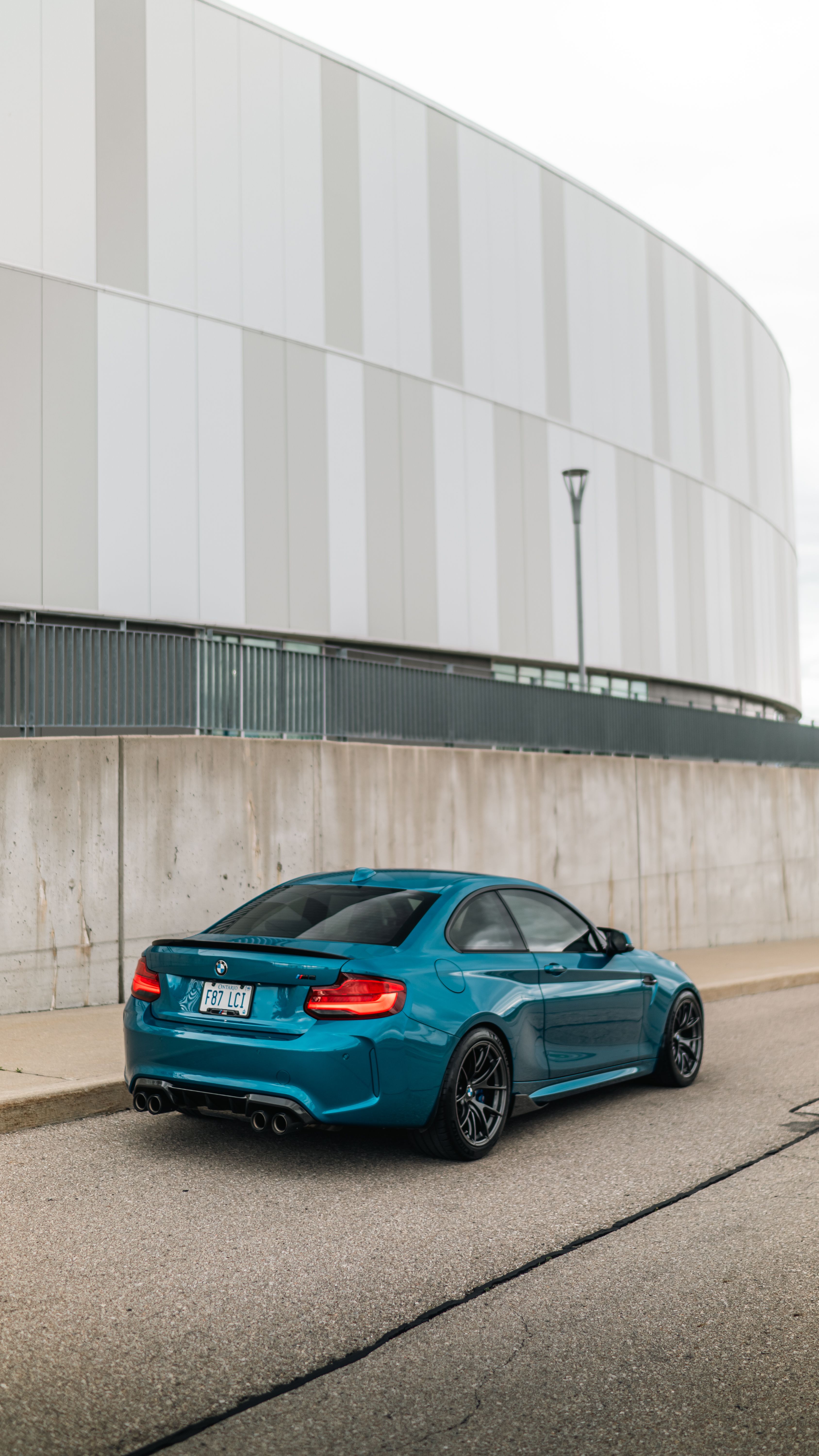 Blue BMW F87 M2 with 18" VS-5RS Apex wheels in Anthracite