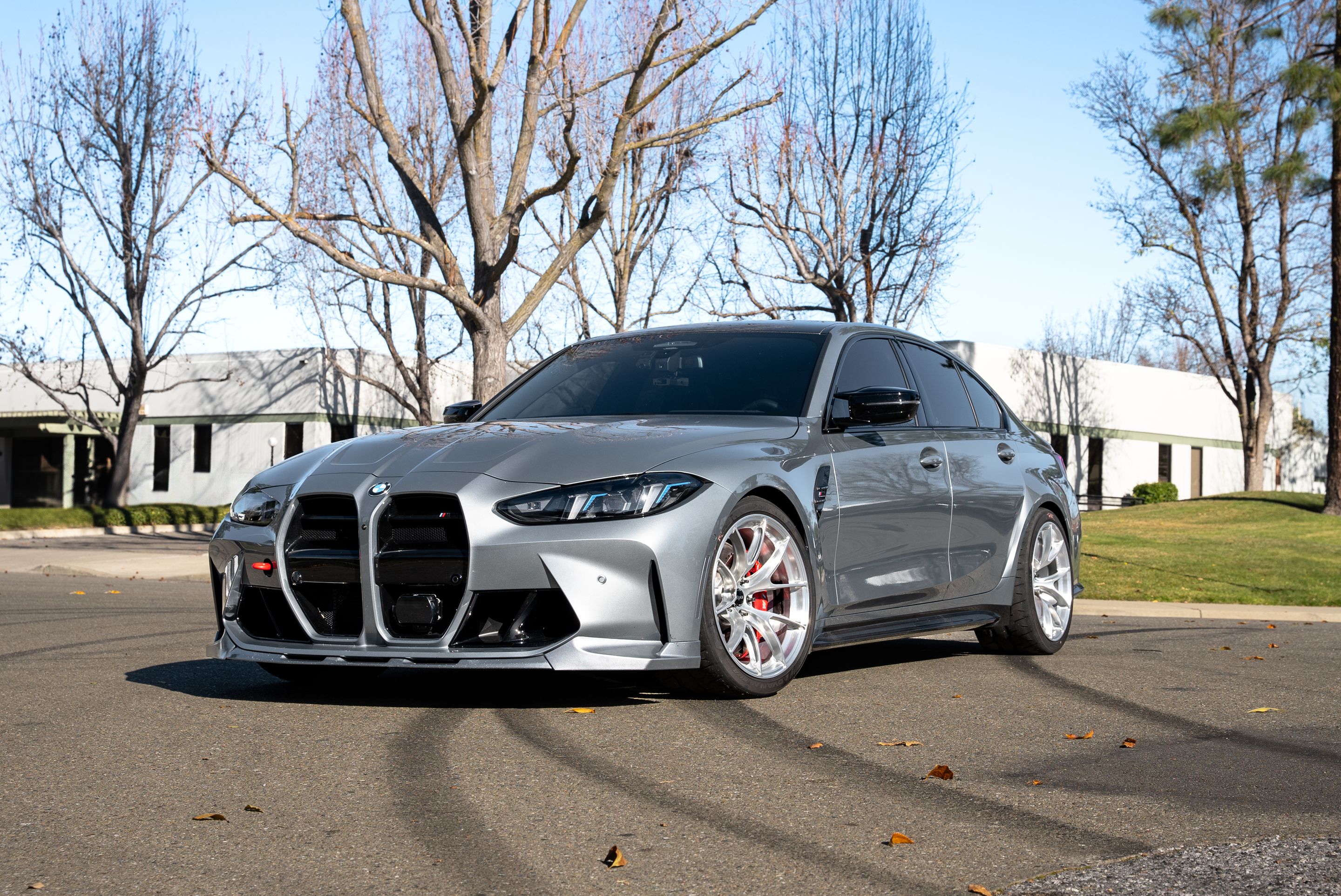 Silver BMW G80 M3 with 19" VS-5RS Apex wheels in Brushed Clear