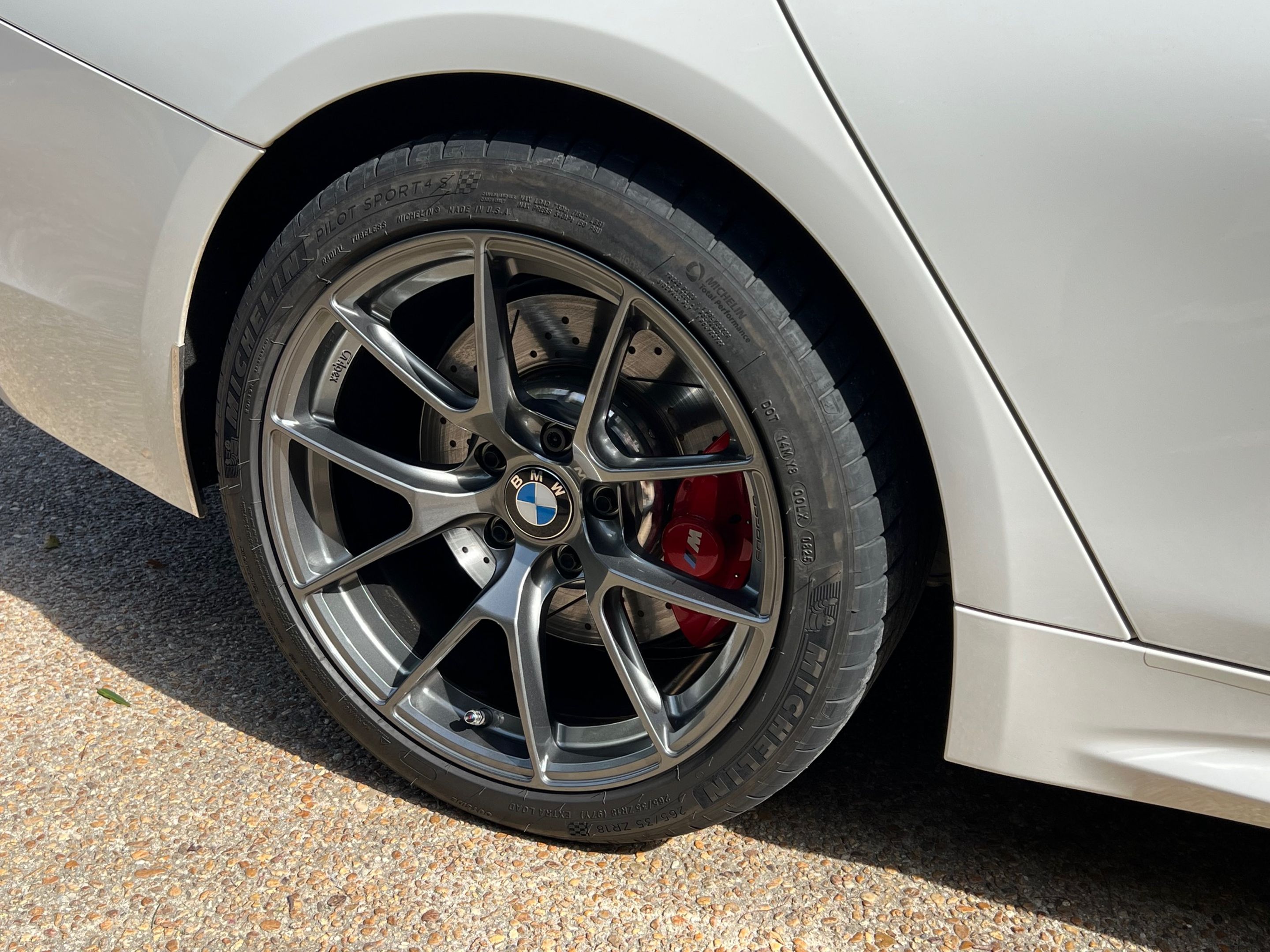 White BMW F36 Gran Coupe 4 Series with 18" VS-5 Apex wheels in Anthracite