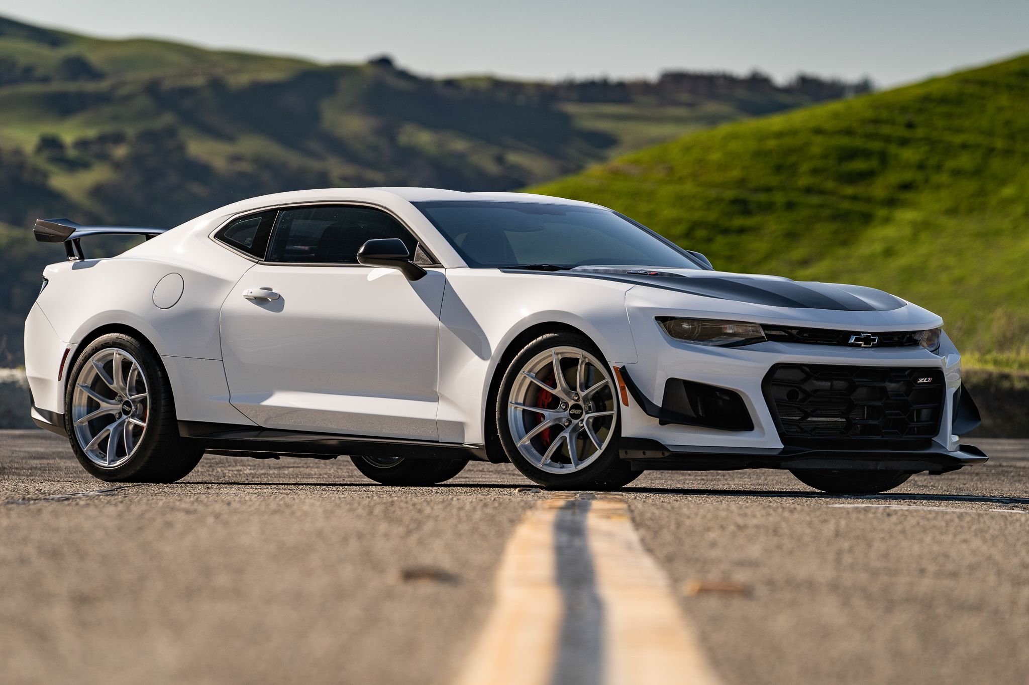 ライス1 Chevrolet 6th Gen Camaro ZL1 1LE with 19
