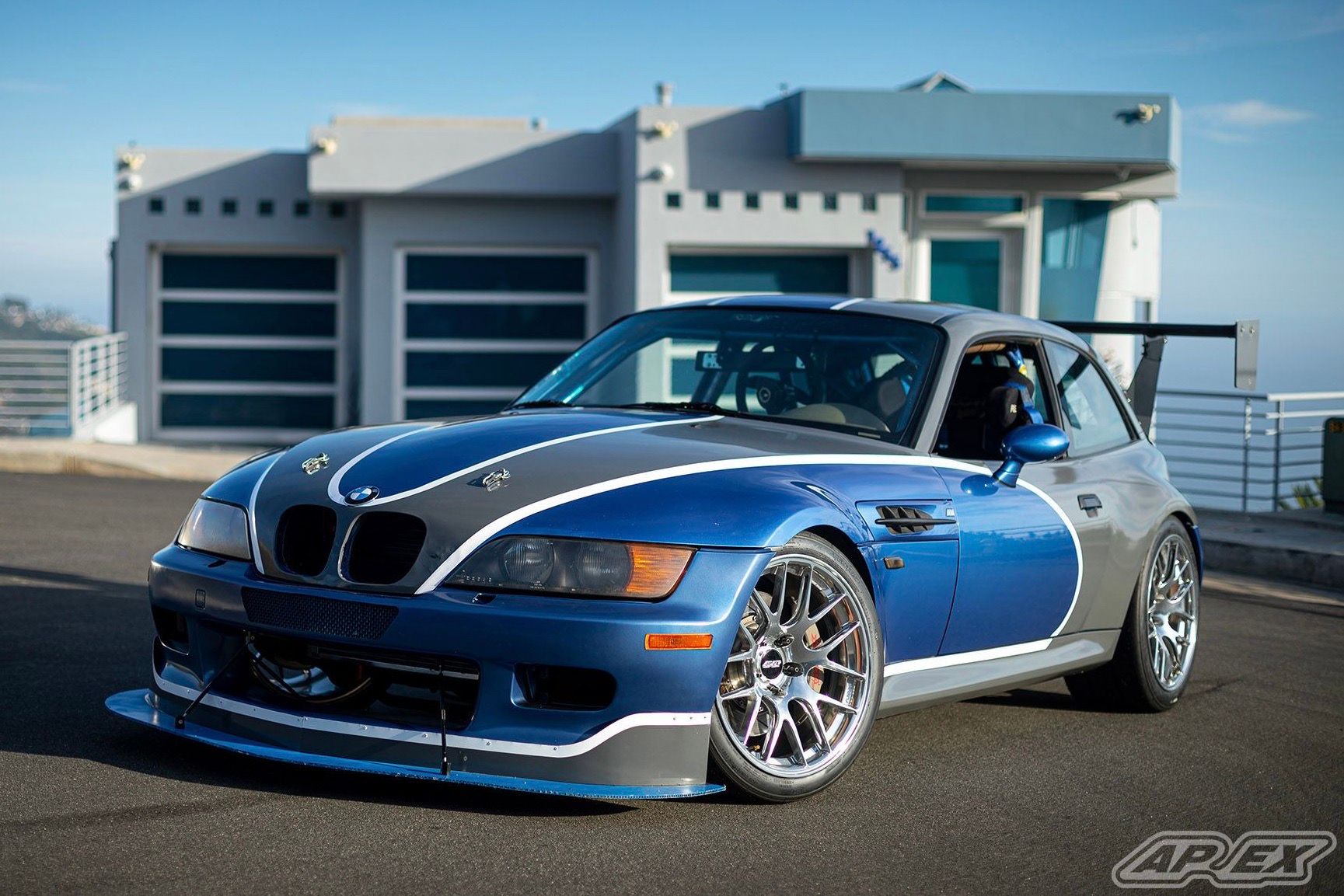 Blue BMW E36/8 Coupe Z3 M with 18" EC-7R Apex wheels in Polished