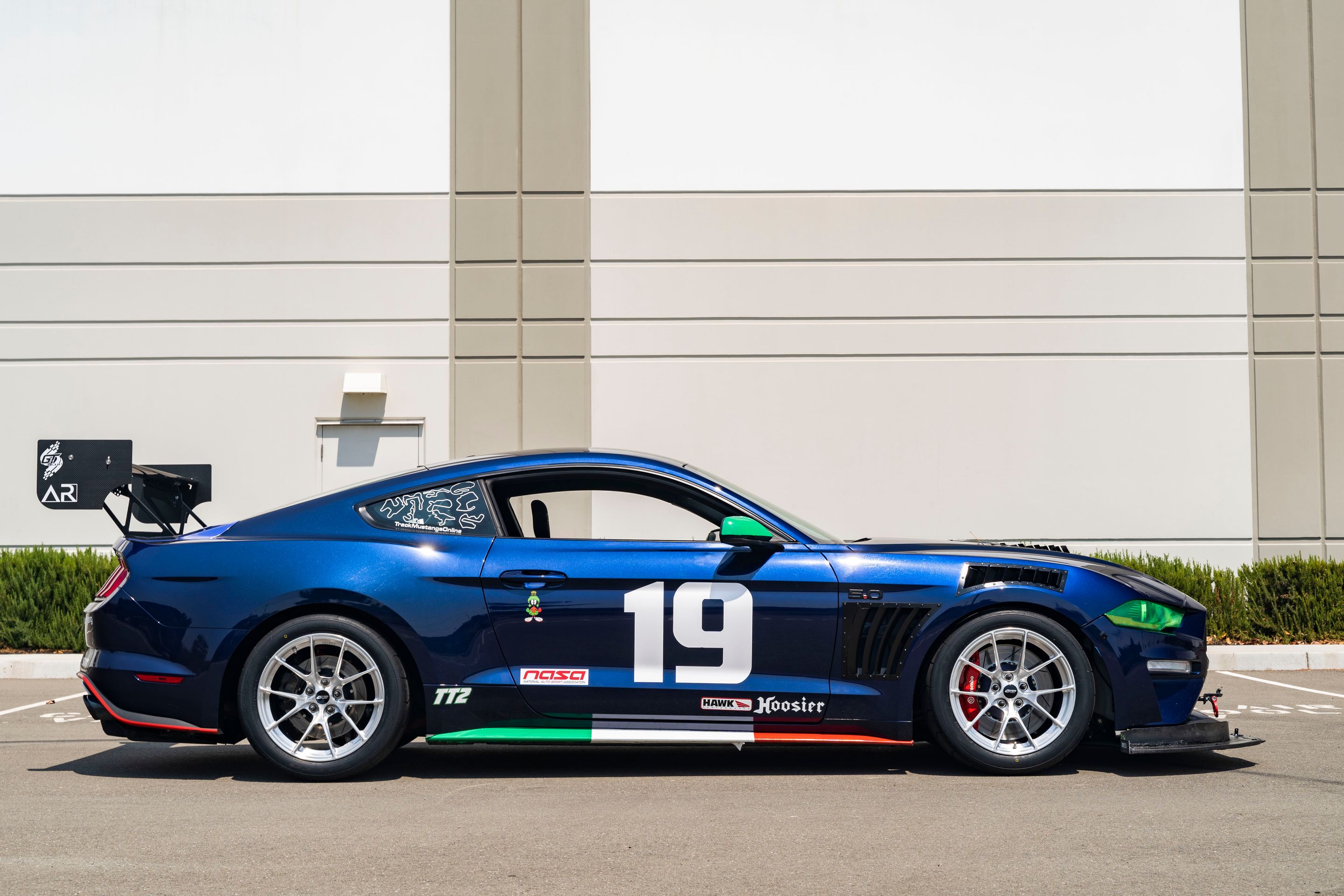 Blue Ford S550 Mustang GT with 18" VS-5RS Apex wheels in Brushed Clear