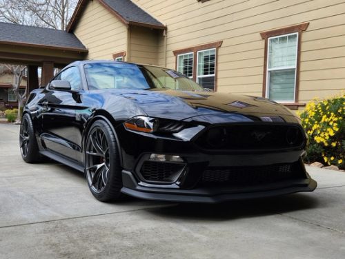 Black Ford Mustang - VS-5RS in Anthracite
