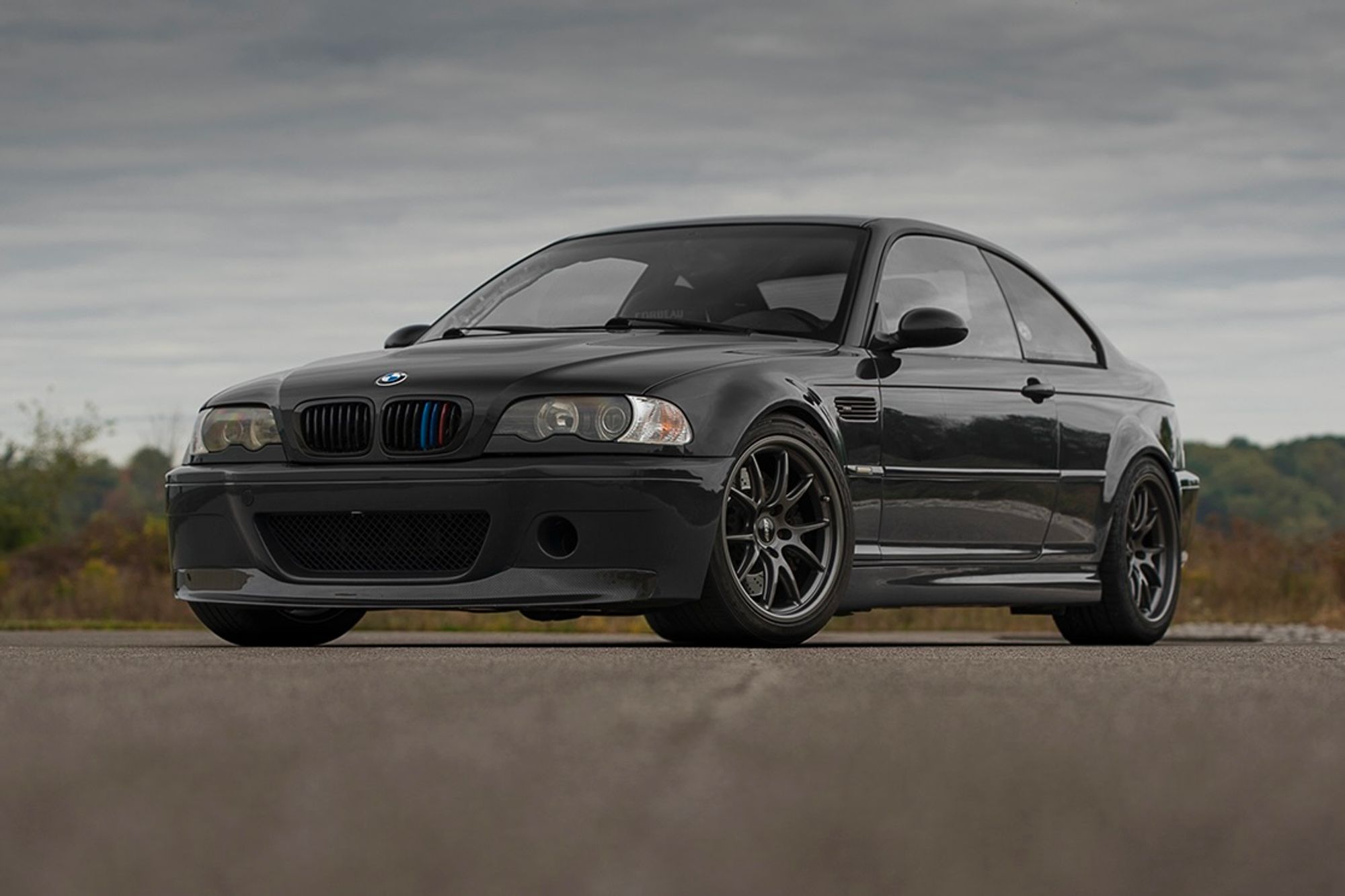 Black BMW E46 M3 with 18" FL-5 Apex wheels in Anthracite