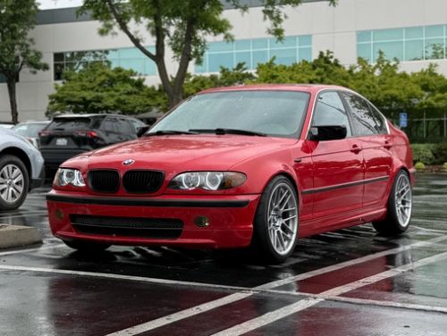 Red BMW 3 Series - ARC-8RT in Race Silver