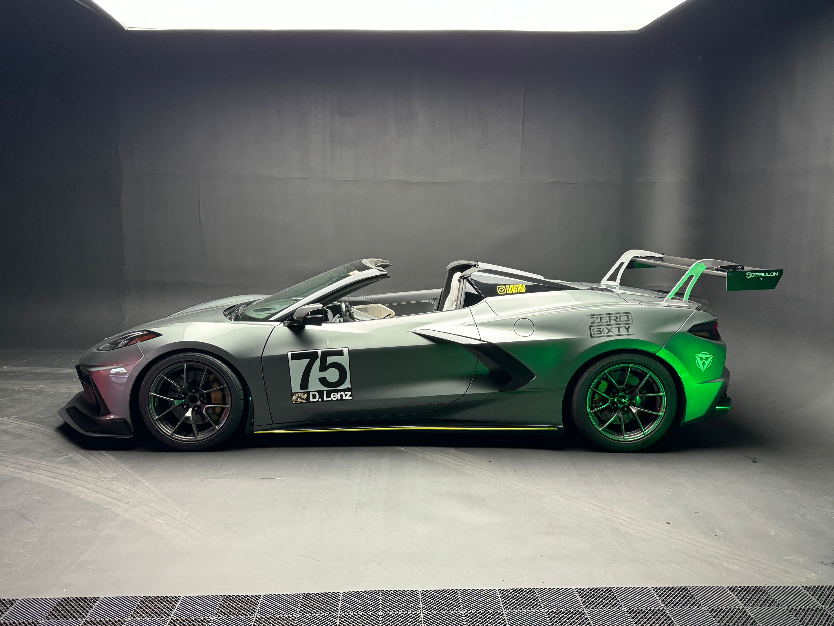 Silver Chevrolet C8 Corvette Stingray/Z51 with 18" VS-5RS Apex wheels in Anthracite