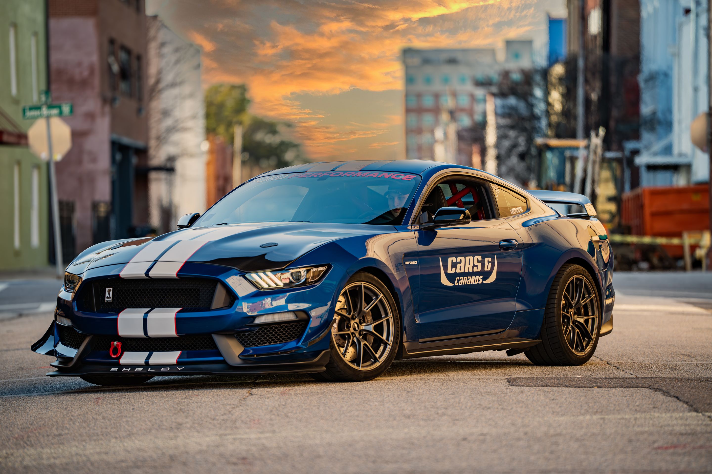 Blue Ford S550 Mustang GT350 with 19" VS-5RS Apex wheels in Anthracite
