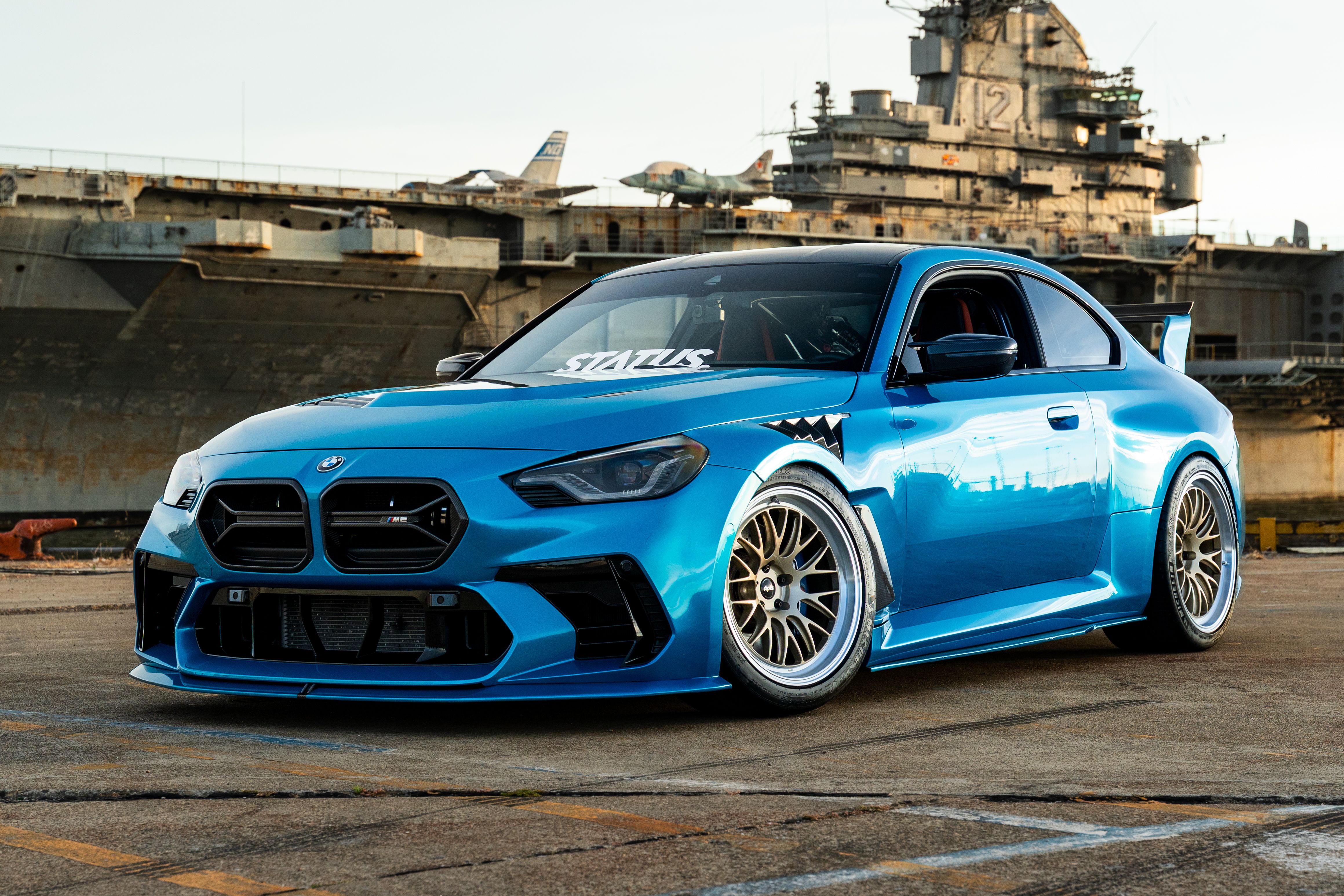 Blue BMW M2 - ML-10RT in Machined Lip Gloss Motorsport Gold