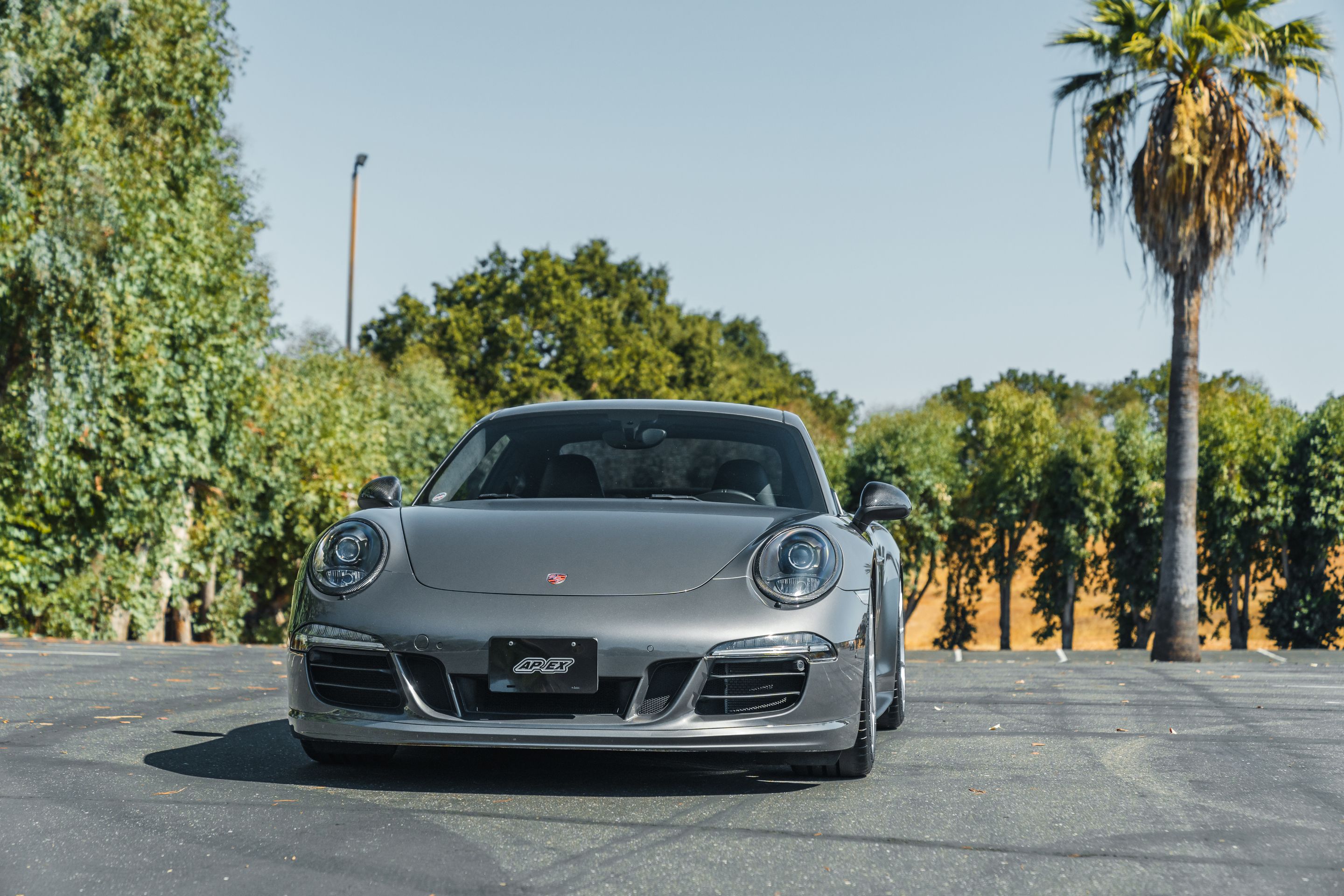 Grey Porsche 911 991.1 Carrera GTS with 20" VS-5RS Apex wheels in Brushed Clear