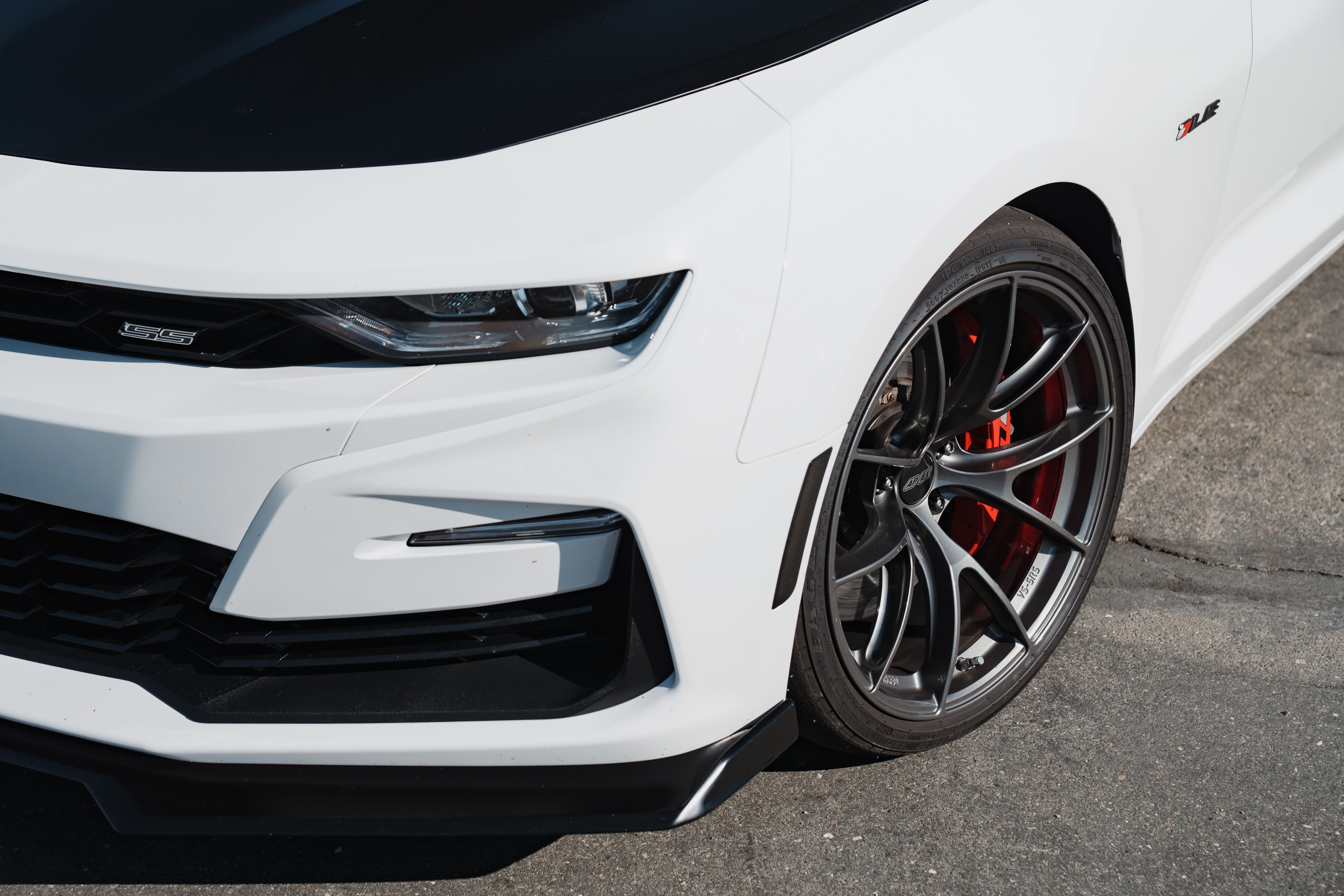 Chevrolet 6th Gen Camaro SS 1LE with 20