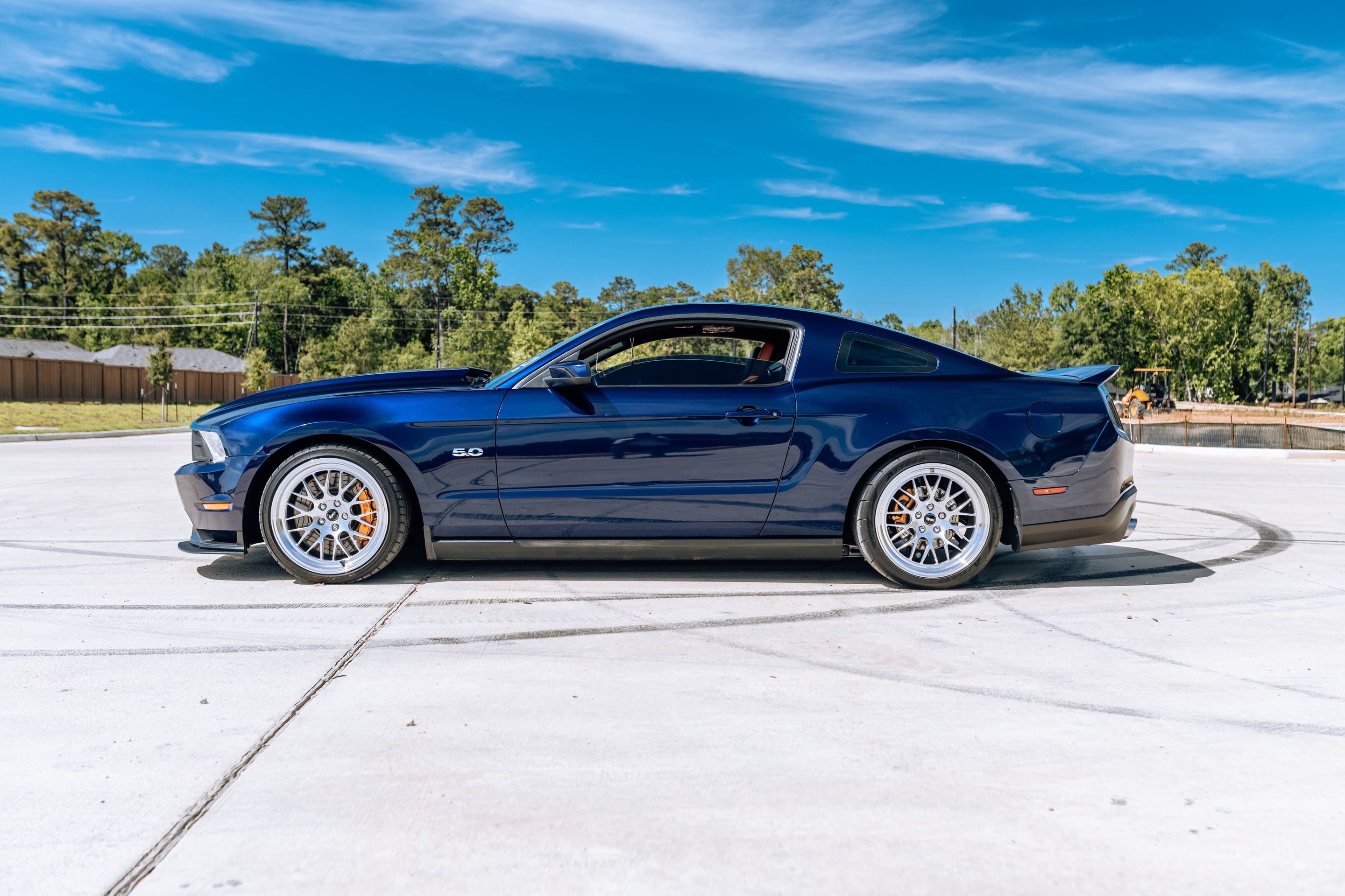 Blue Ford S197 Mustang GT with 19" ML-10RT Apex wheels in Machined Lip Brushed Clear