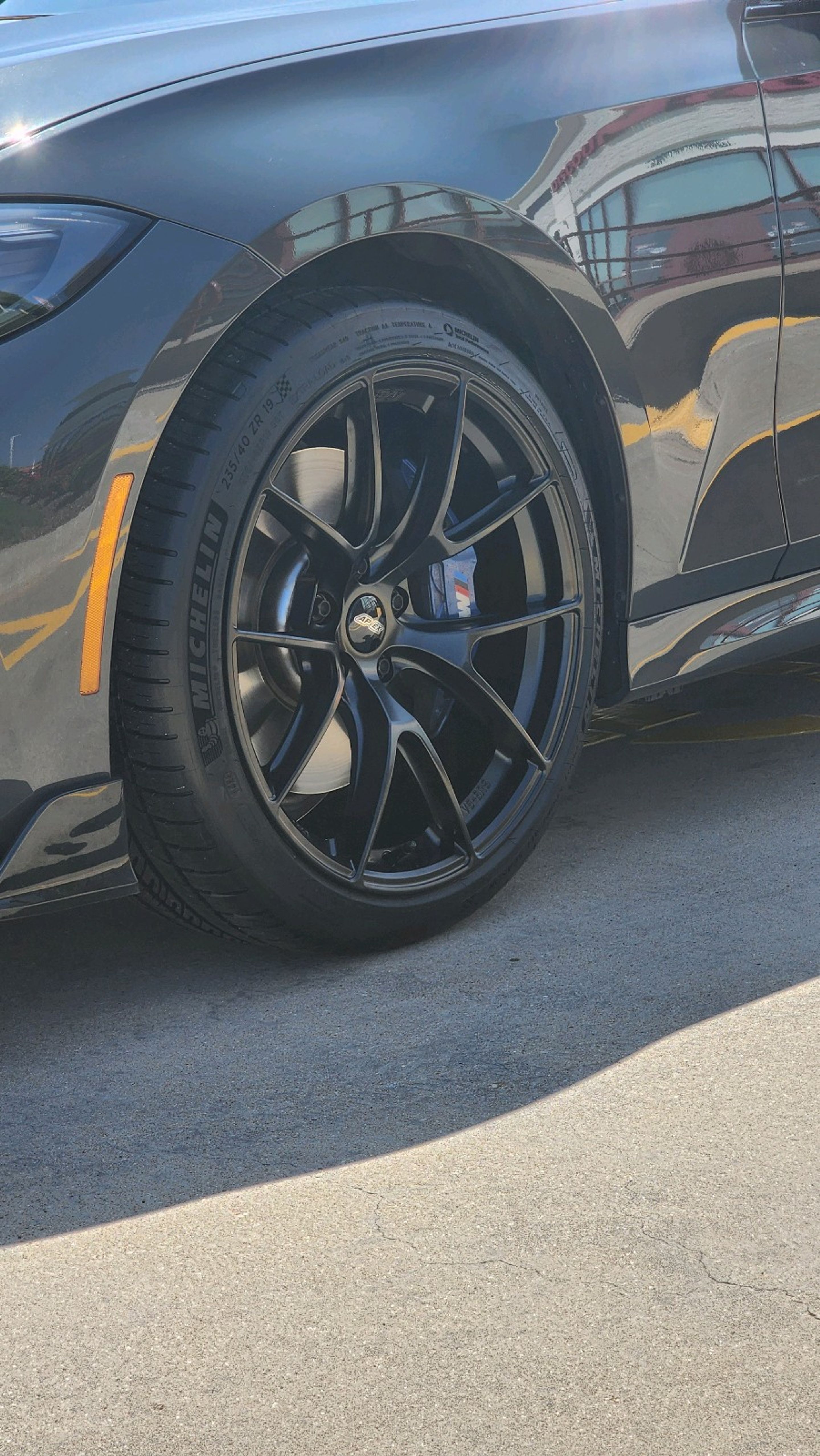 Grey BMW G20 Sedan 3 Series with 19" VS-5RS Apex wheels in Satin Black