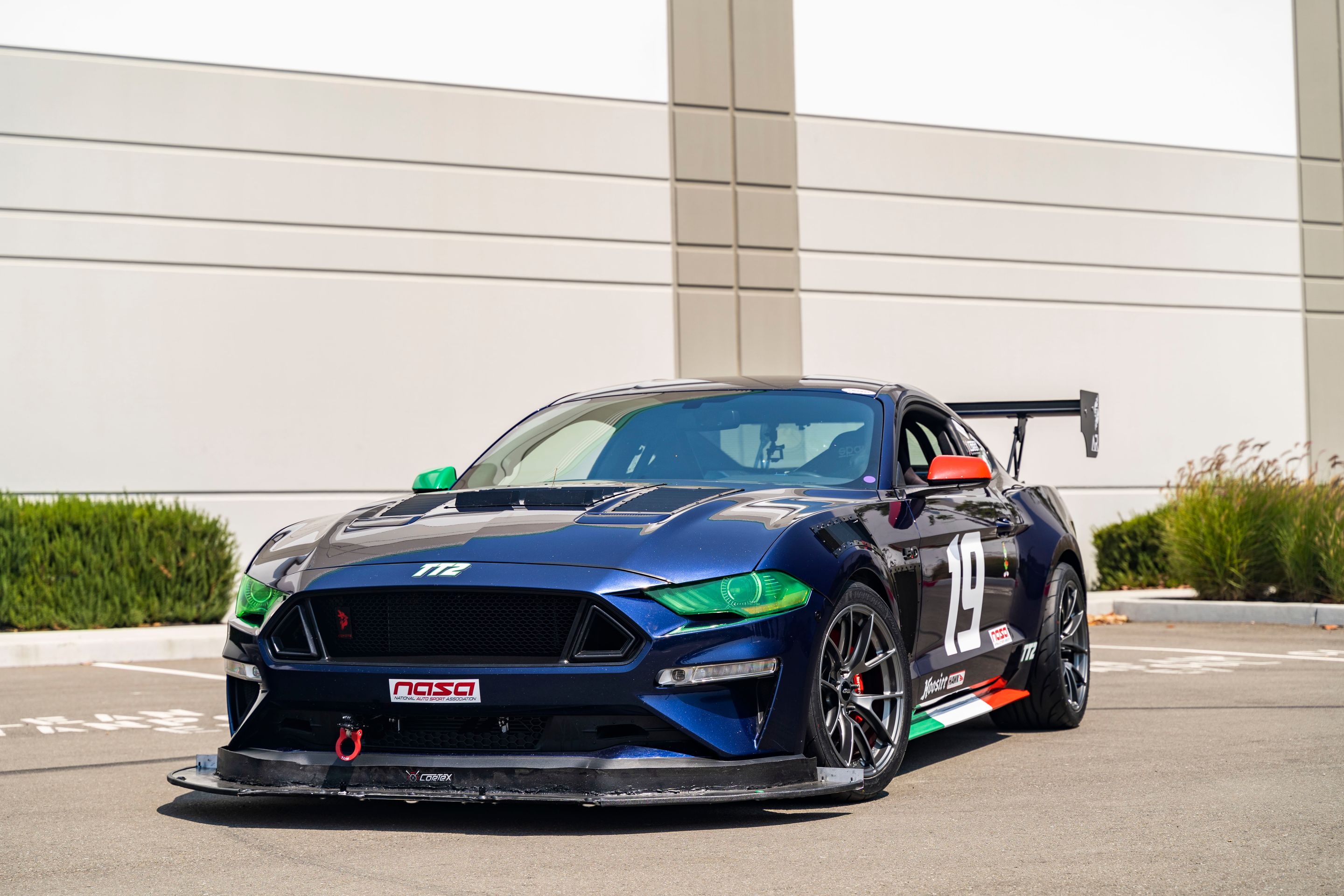 Blue Ford S550 Mustang GT with 18" VS-5RS Apex wheels in Anthracite