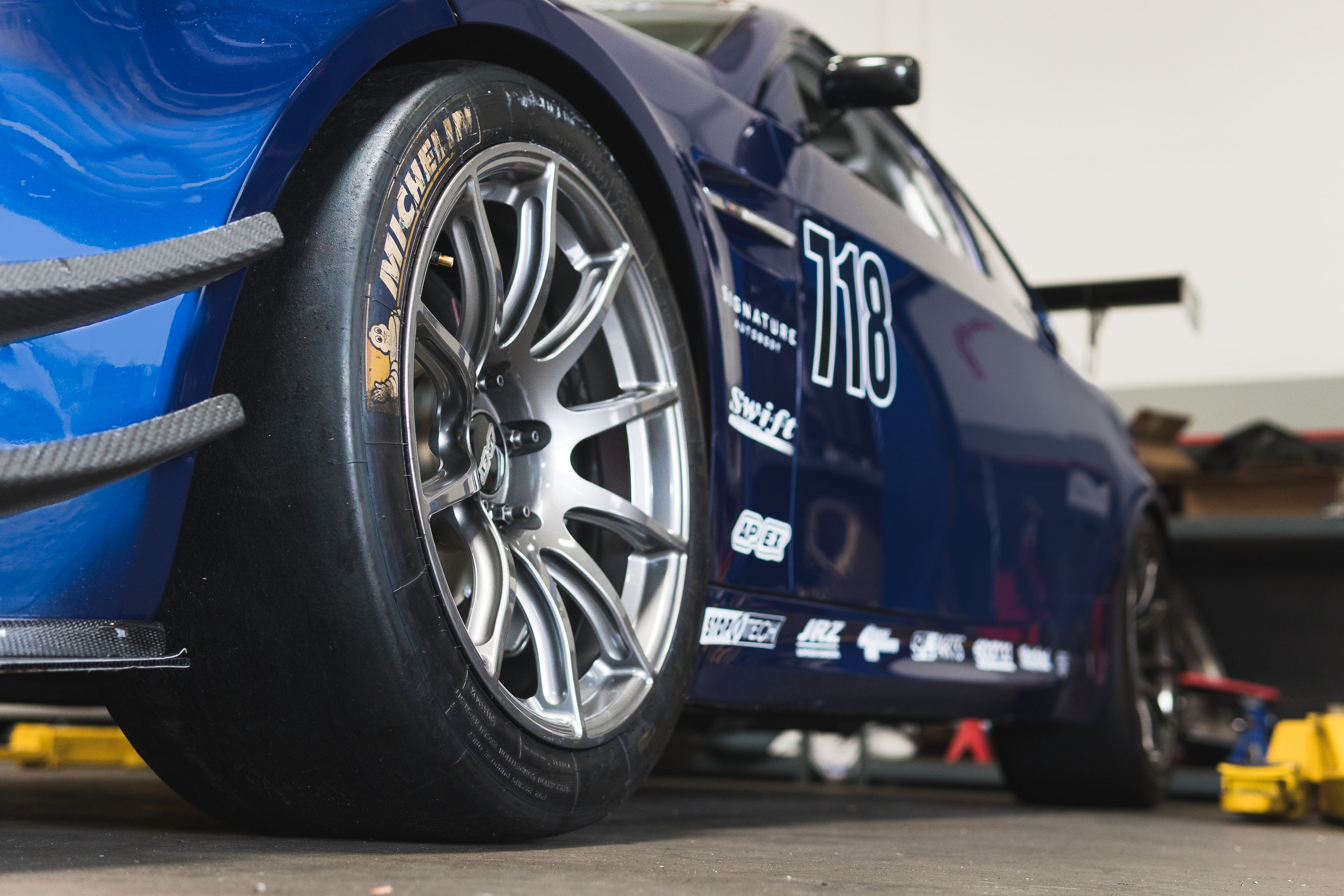Blue BMW E92 Coupe M3 with 18" SM-10 Apex wheels in Anthracite