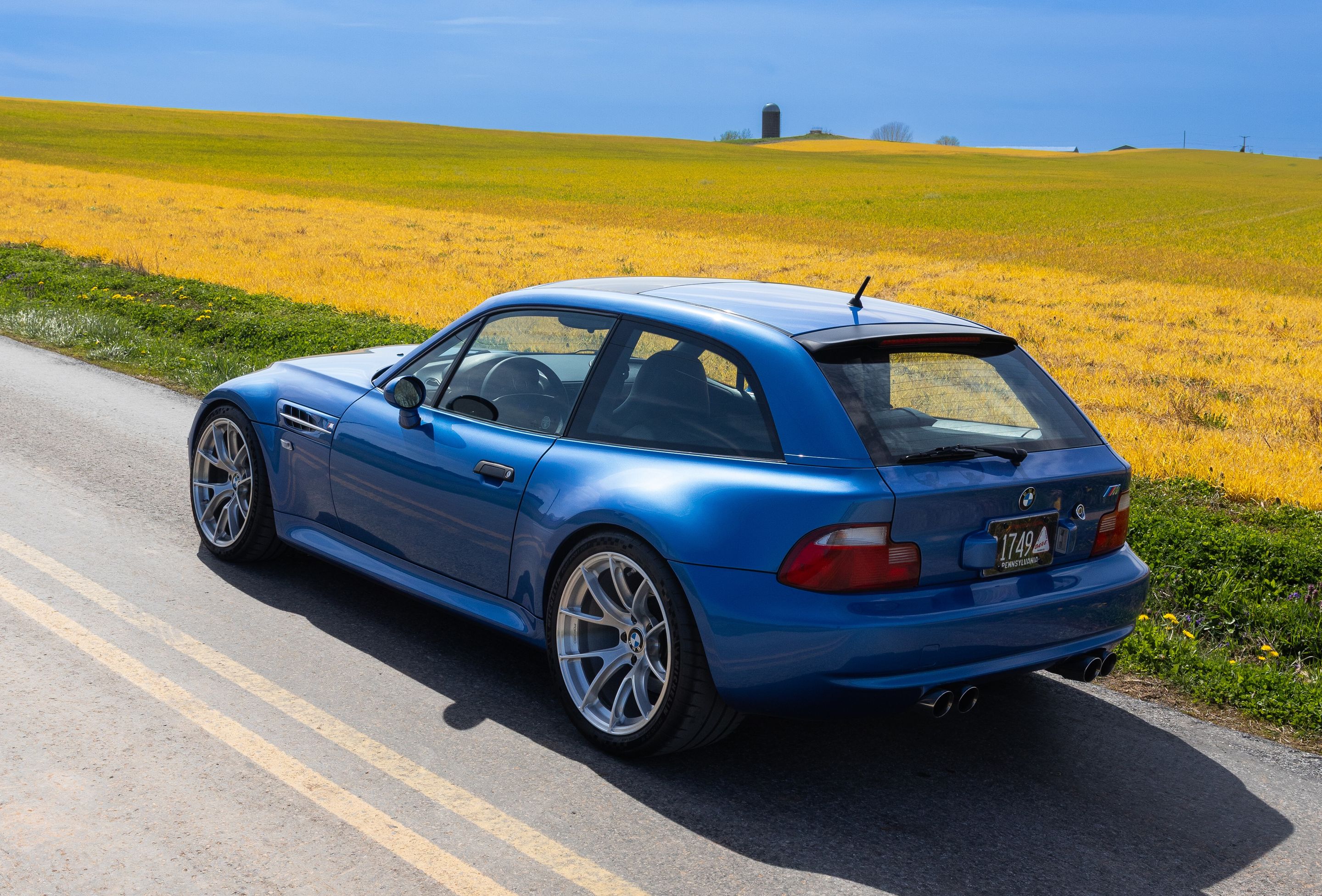 Blue BMW E36/8 Coupe Z3 M with 18" VS-5RS Apex wheels in Brushed Clear