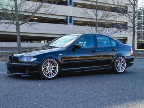 Black BMW 3 Series - ARC-8 in Hyper Silver