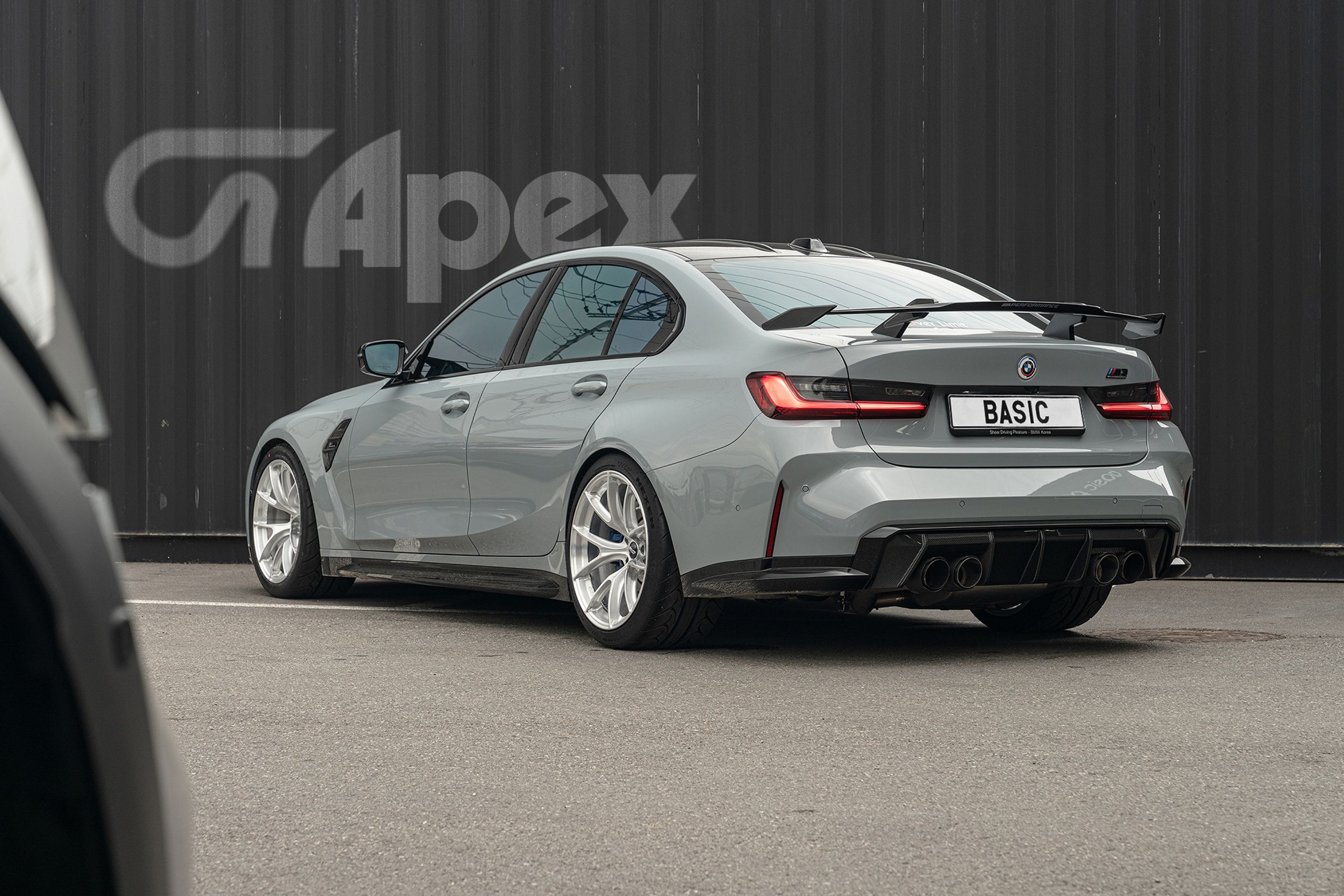 Grey BMW G80 M3 with 19" VS-5RS Apex wheels in Brushed Clear