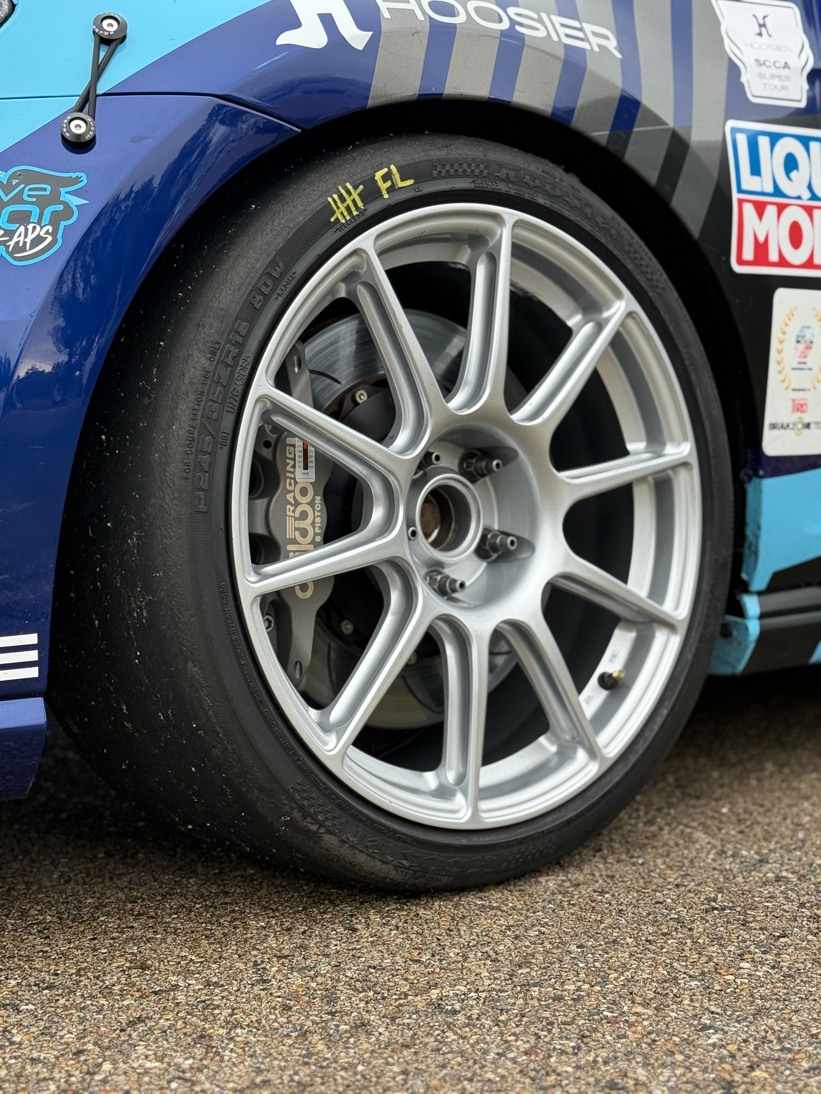 Race Livery VW MK7 Golf R with 18" SM-10 Apex wheels in Race Silver