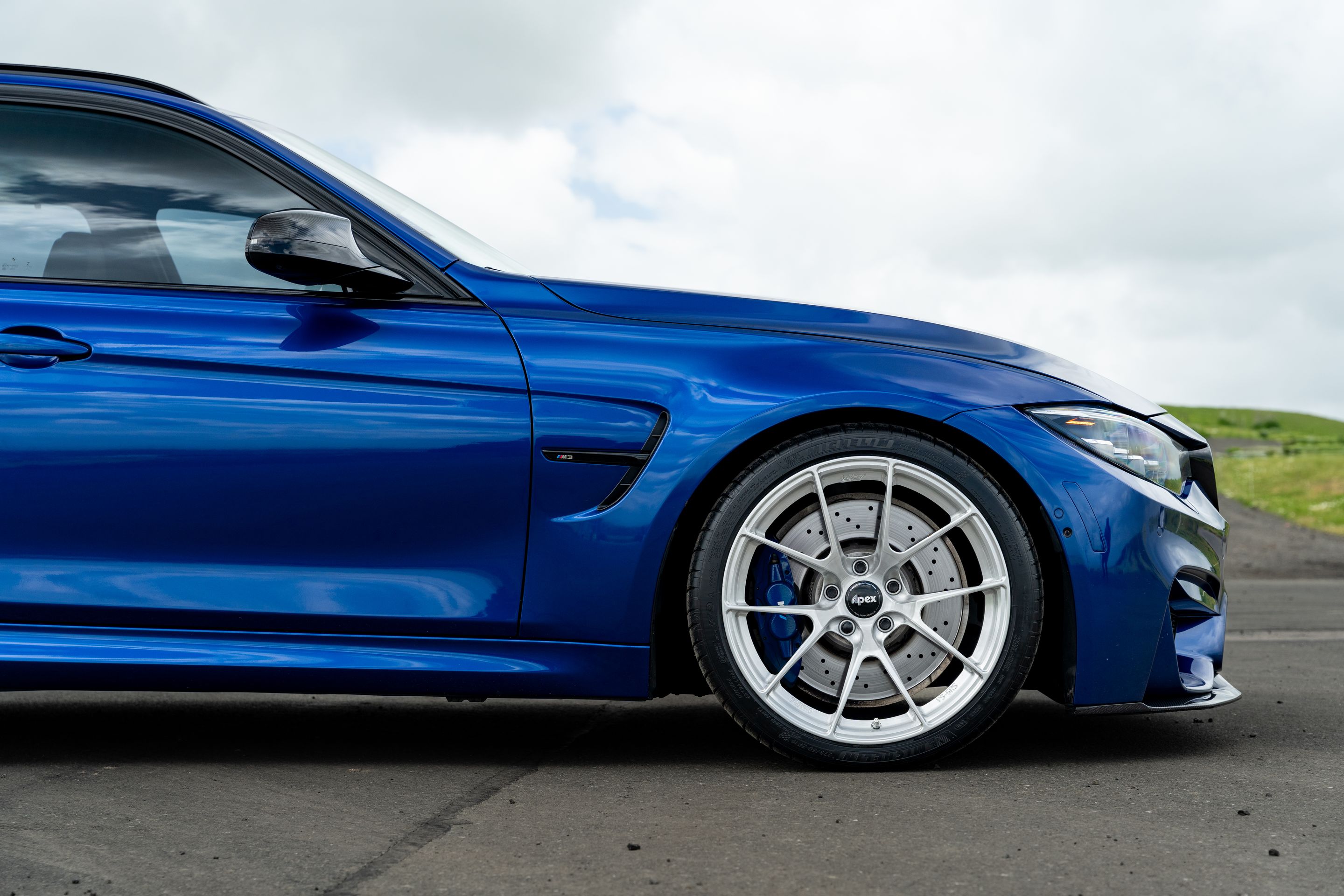 Blue BMW F80 M3 with 19" VS-5RS Apex wheels in Brushed Clear