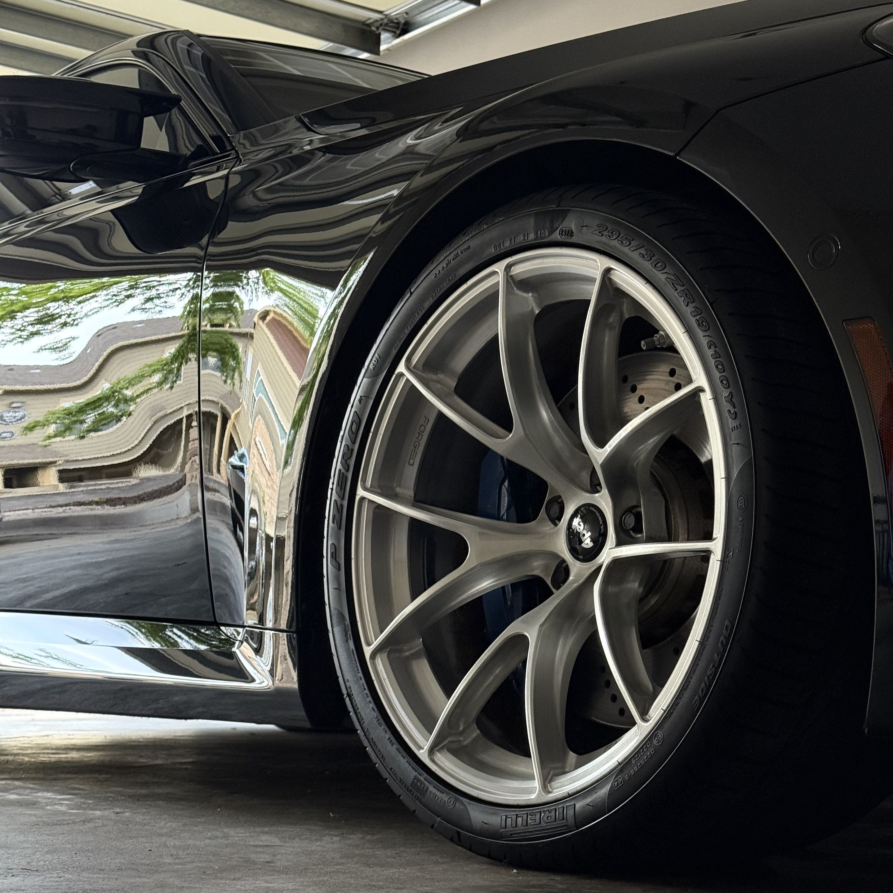 Black BMW G87 M2 with 19" VS-5RS Apex wheels in Brushed Clear