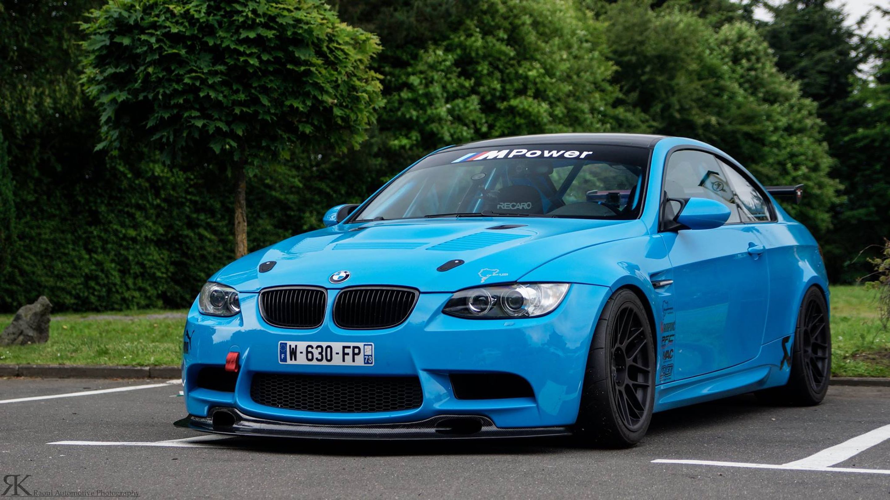 Blue BMW E92 Coupe M3 with 18" ARC-8 Apex wheels in Satin Black