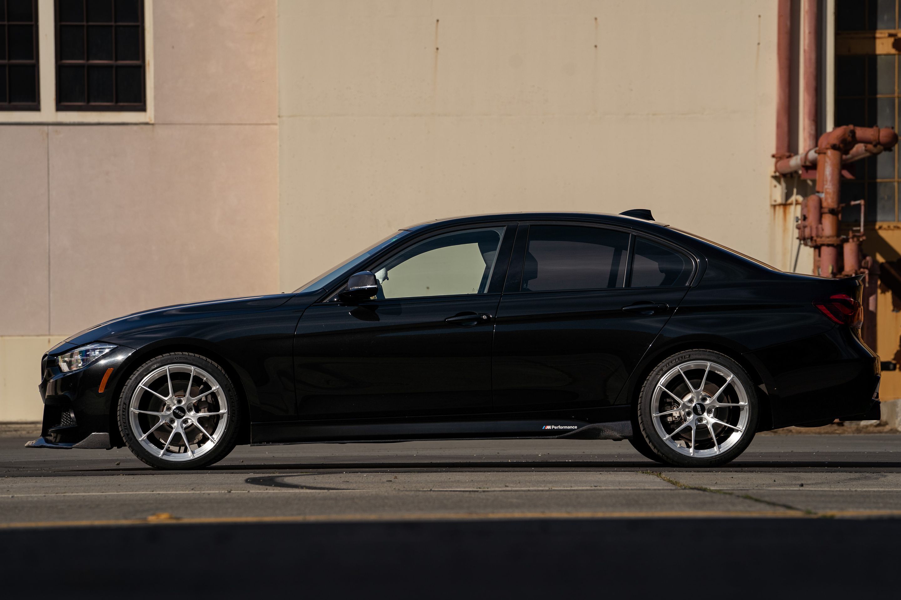 Black BMW F30 Sedan 3 Series with 19" VS-5RS Apex wheels in Brushed Clear