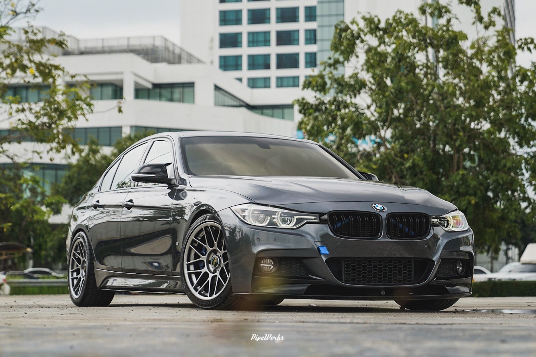 BMW F31 Wagon 3 Series with 18 ARC-8 in Anthracite on BMW F30 F31