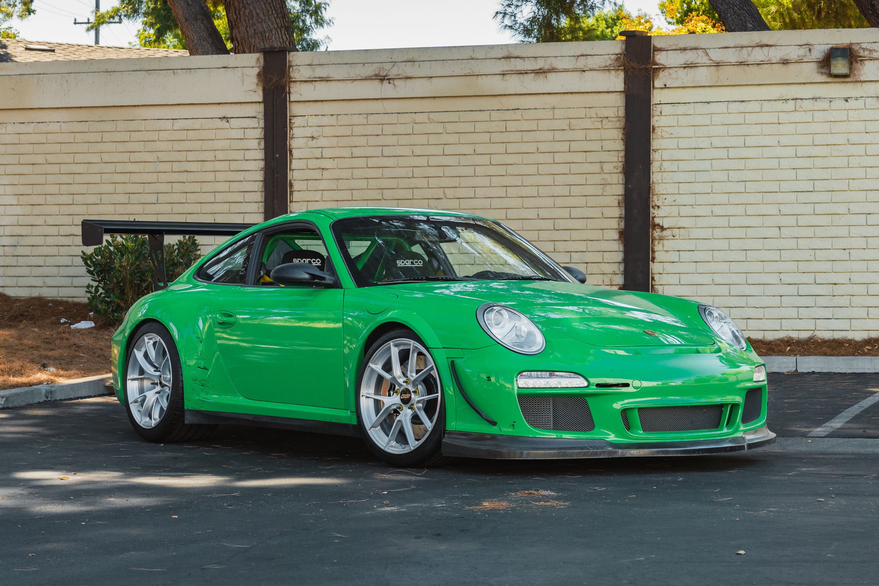 Green Porsche 911 997 GT3 RS with 19" VS-5RS Apex wheels in Brushed Clear