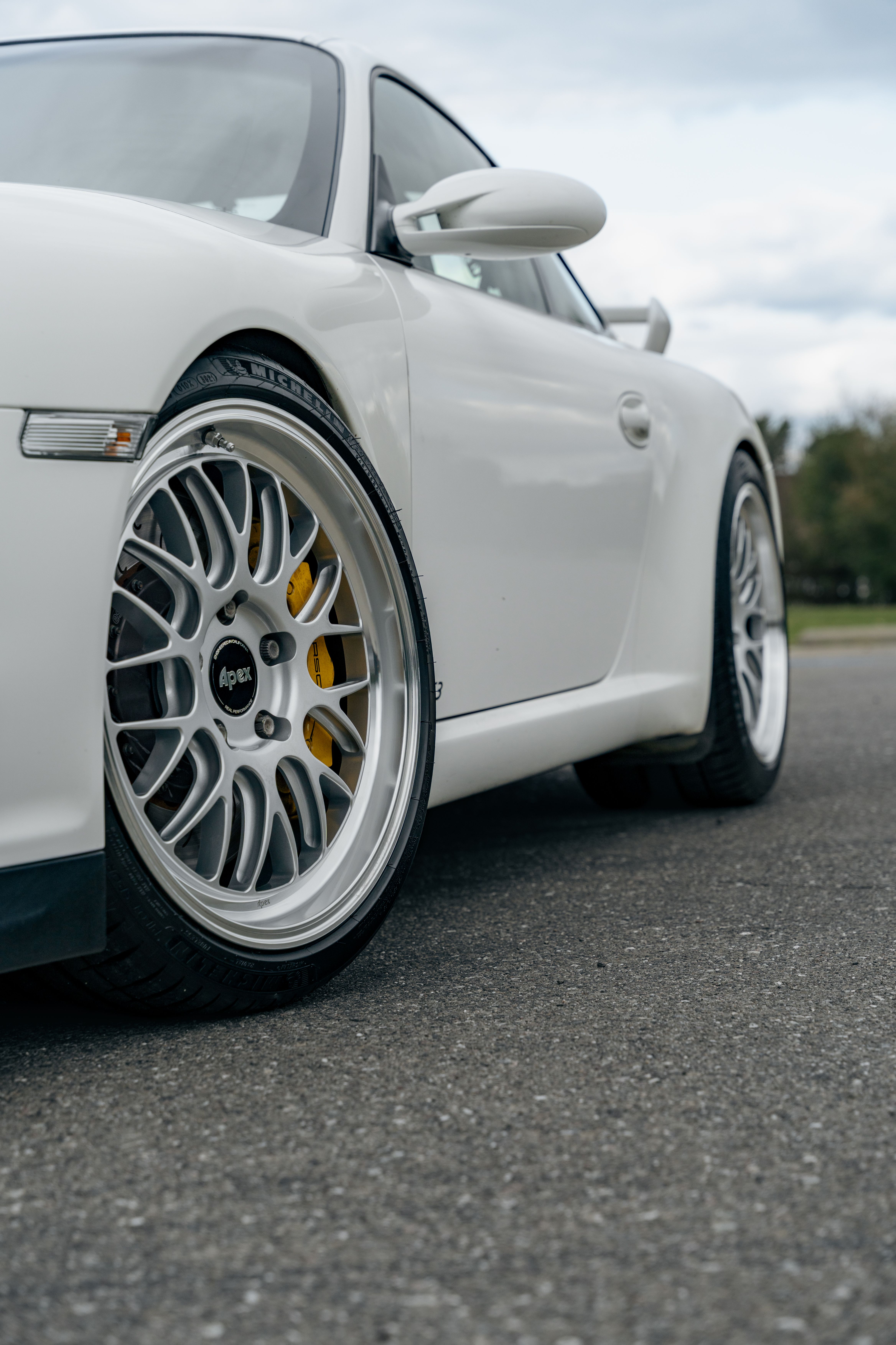 Porsche 911 997 GT3 with 19