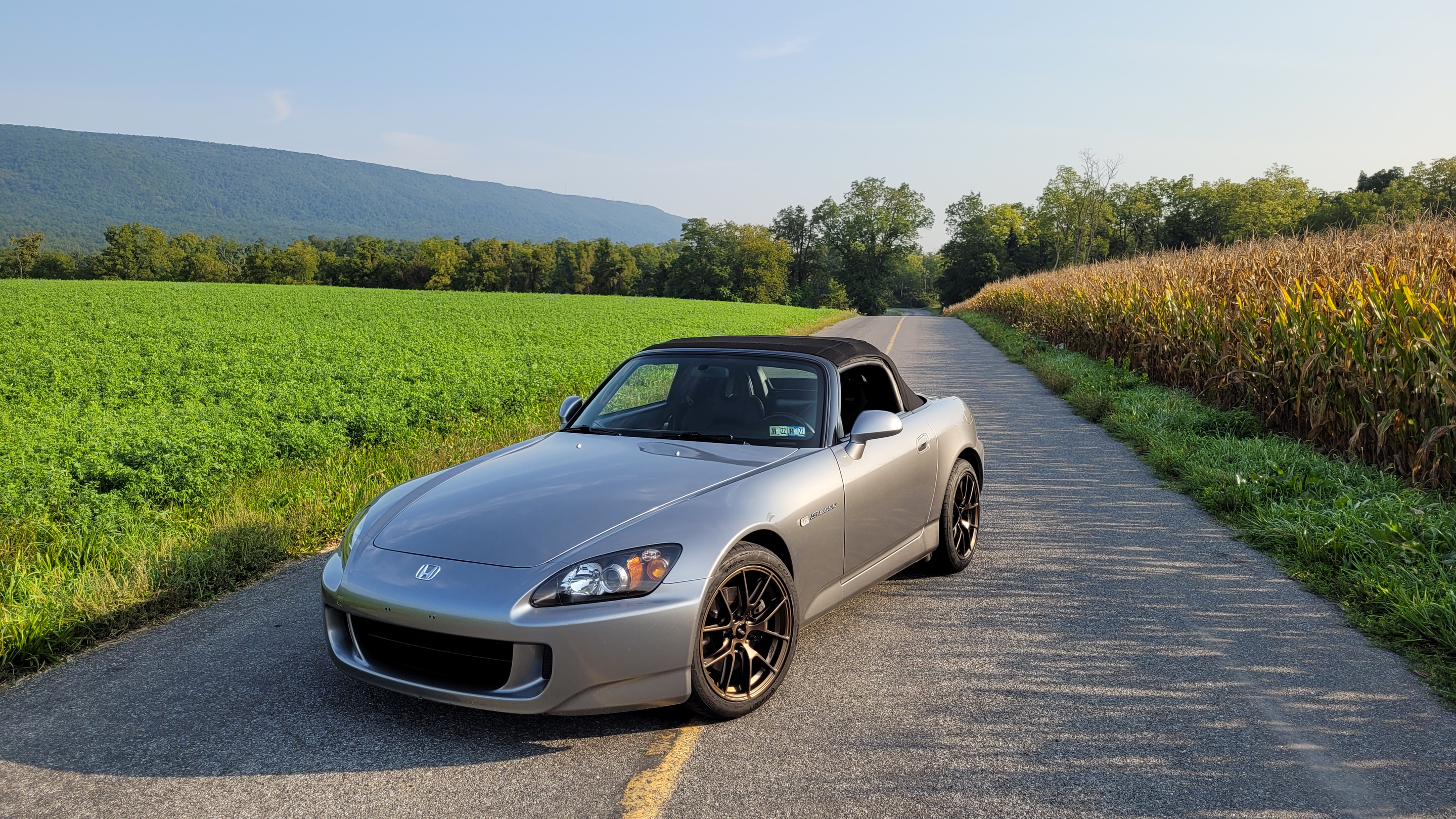 Grey Honda S2000 with 17" VS-5RS Apex wheels in Satin Bronze