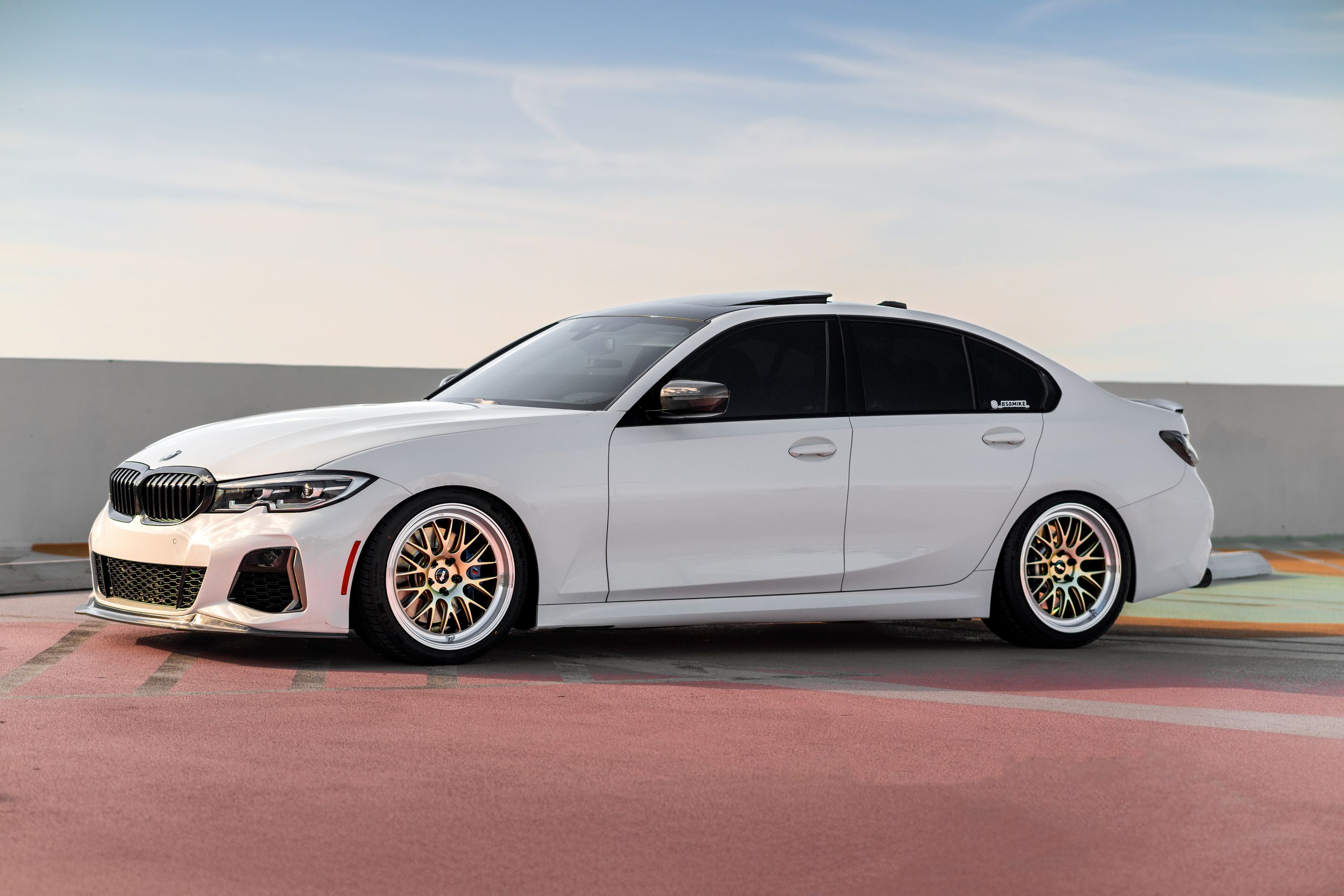 White BMW G20 Sedan 3 Series with 19" ML-10RT Apex wheels in Machined Lip Gloss Motorsport Gold