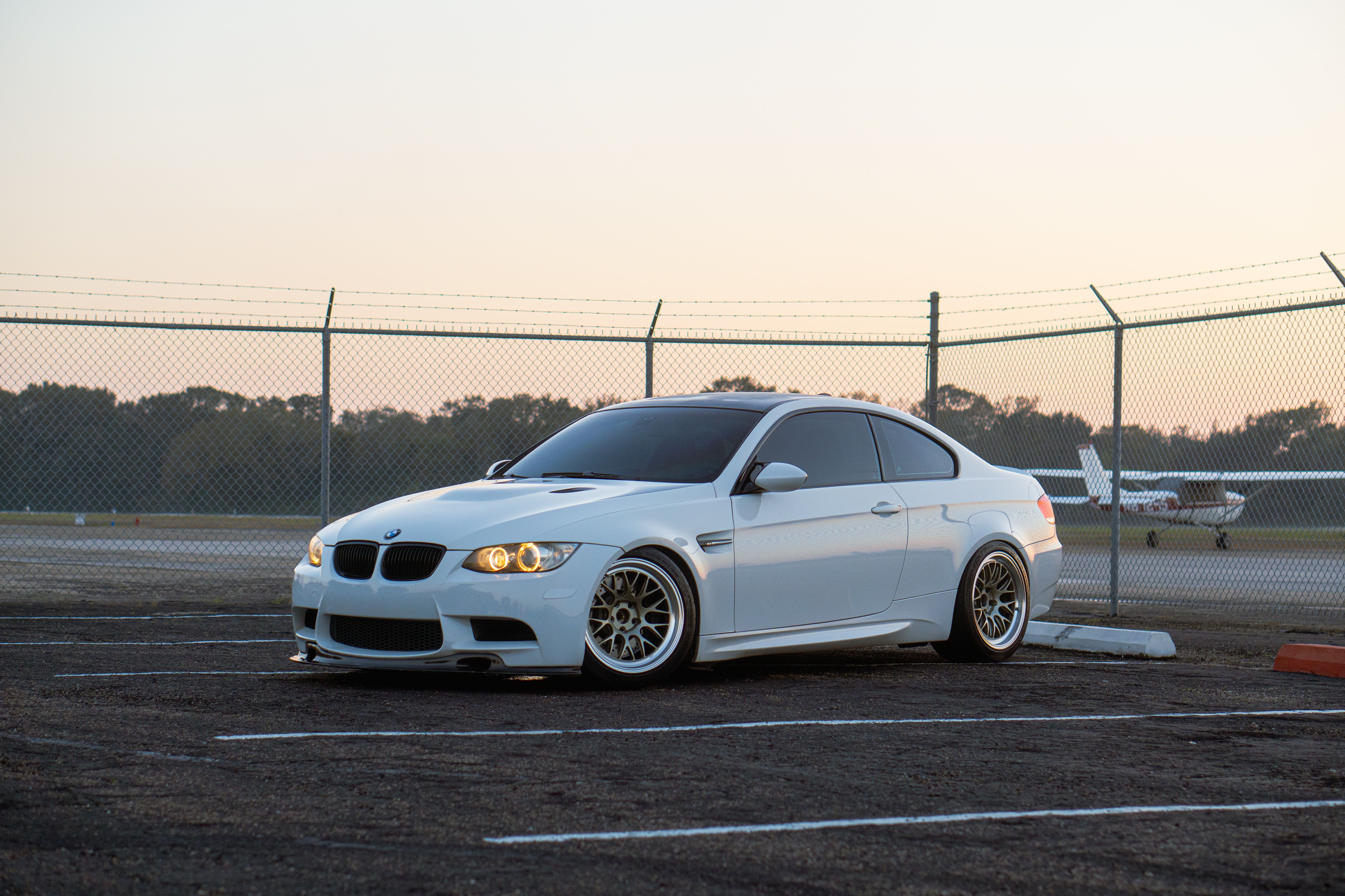 White BMW M3 - ML-10RT in Machined Lip Gloss Motorsport Gold