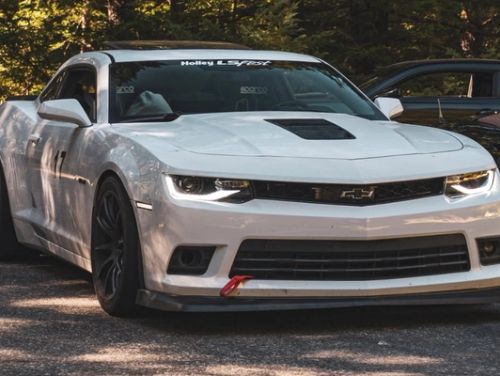 White Chevrolet Camaro - SM-10 in Satin Black