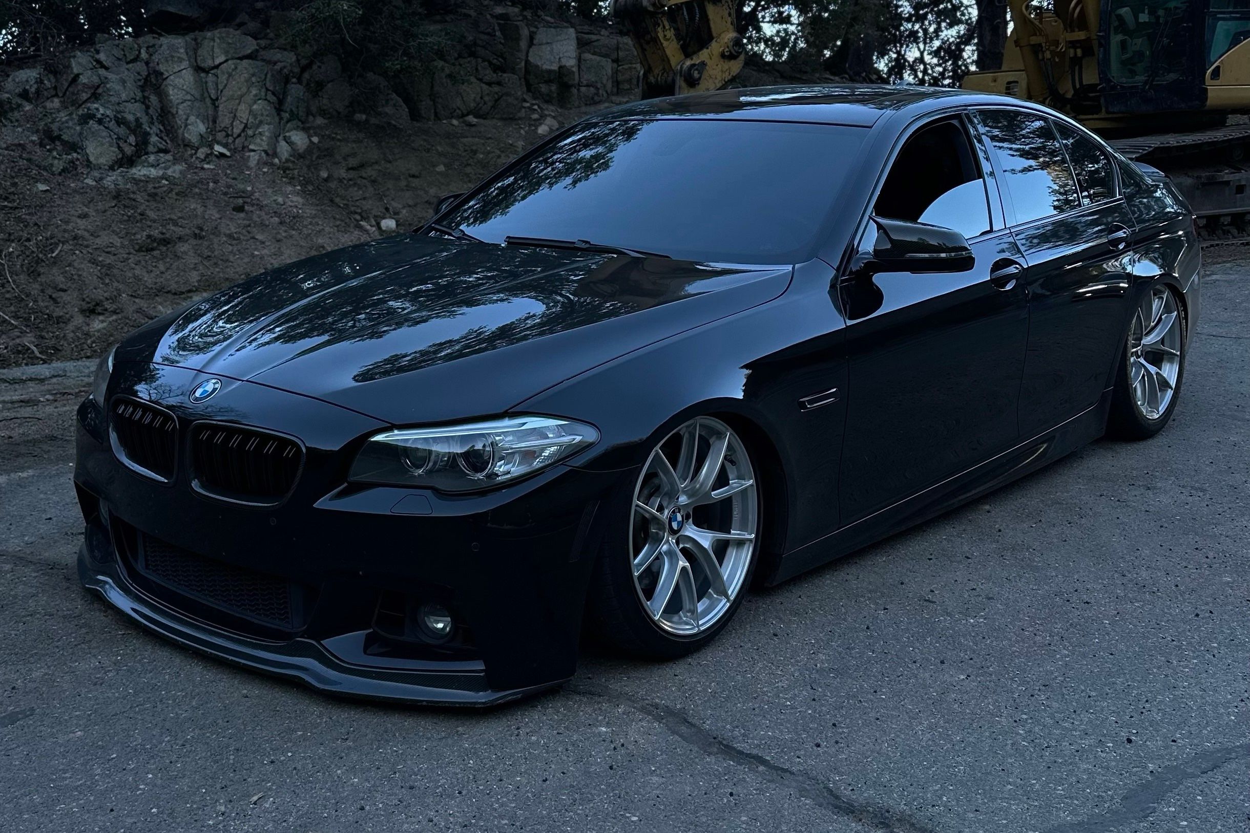 BMW F10 Sedan 5 Series with 19
