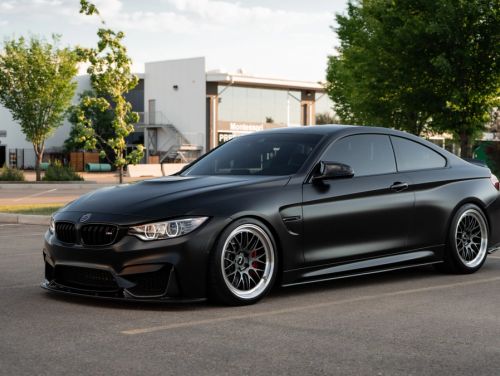Black BMW M4 - ML-10RT in Machined Lip Anthracite