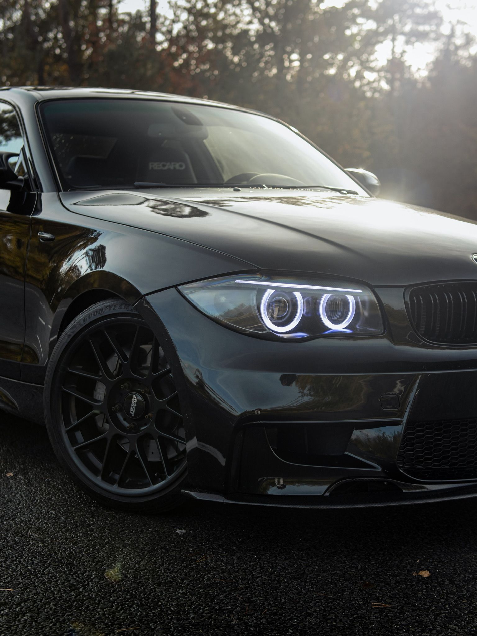 Black BMW E82 Coupe 1 Series with 18" ARC-8 Apex wheels in Satin Black