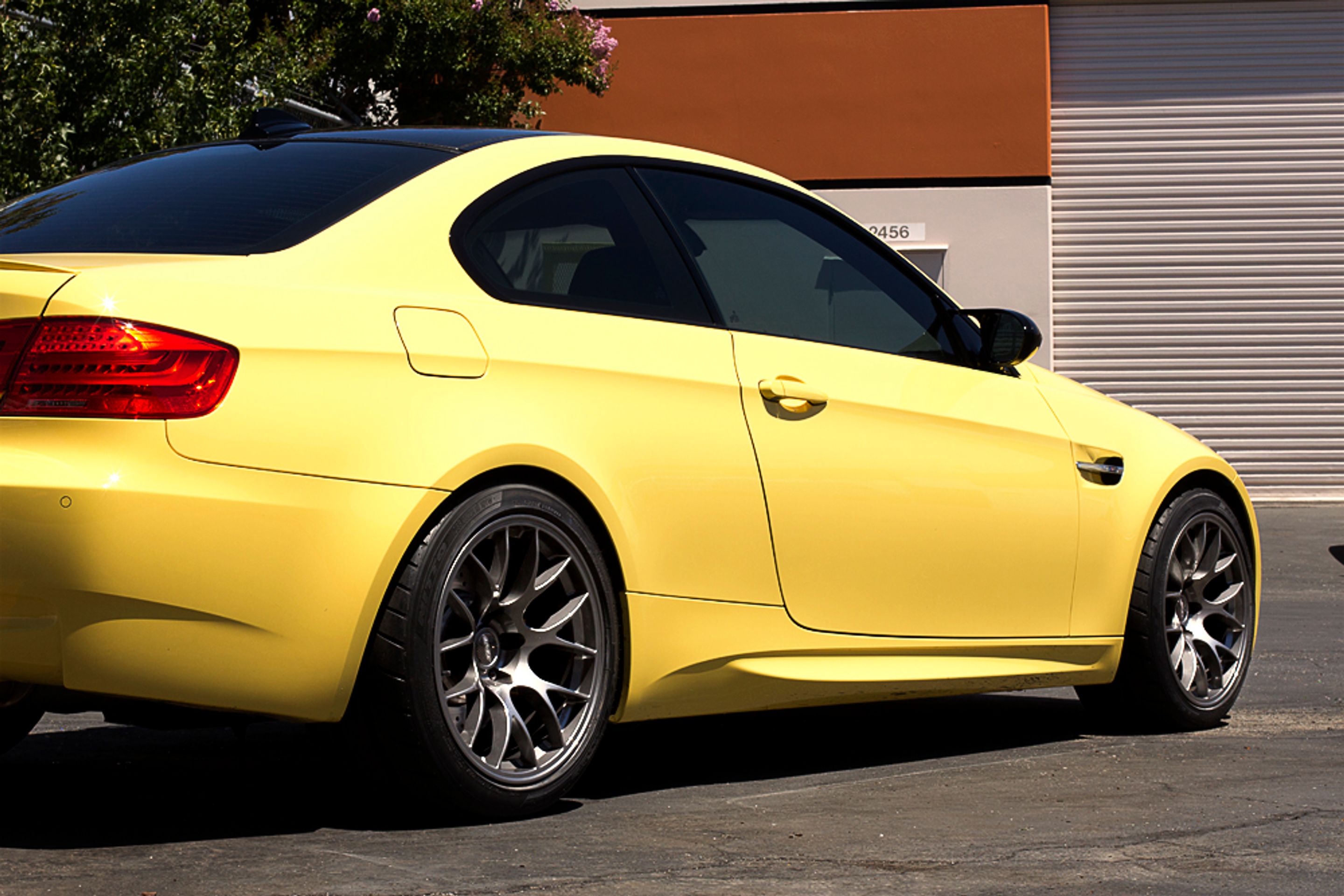 Yellow BMW E92 Coupe M3 with 18" EC-7 Apex wheels in Anthracite