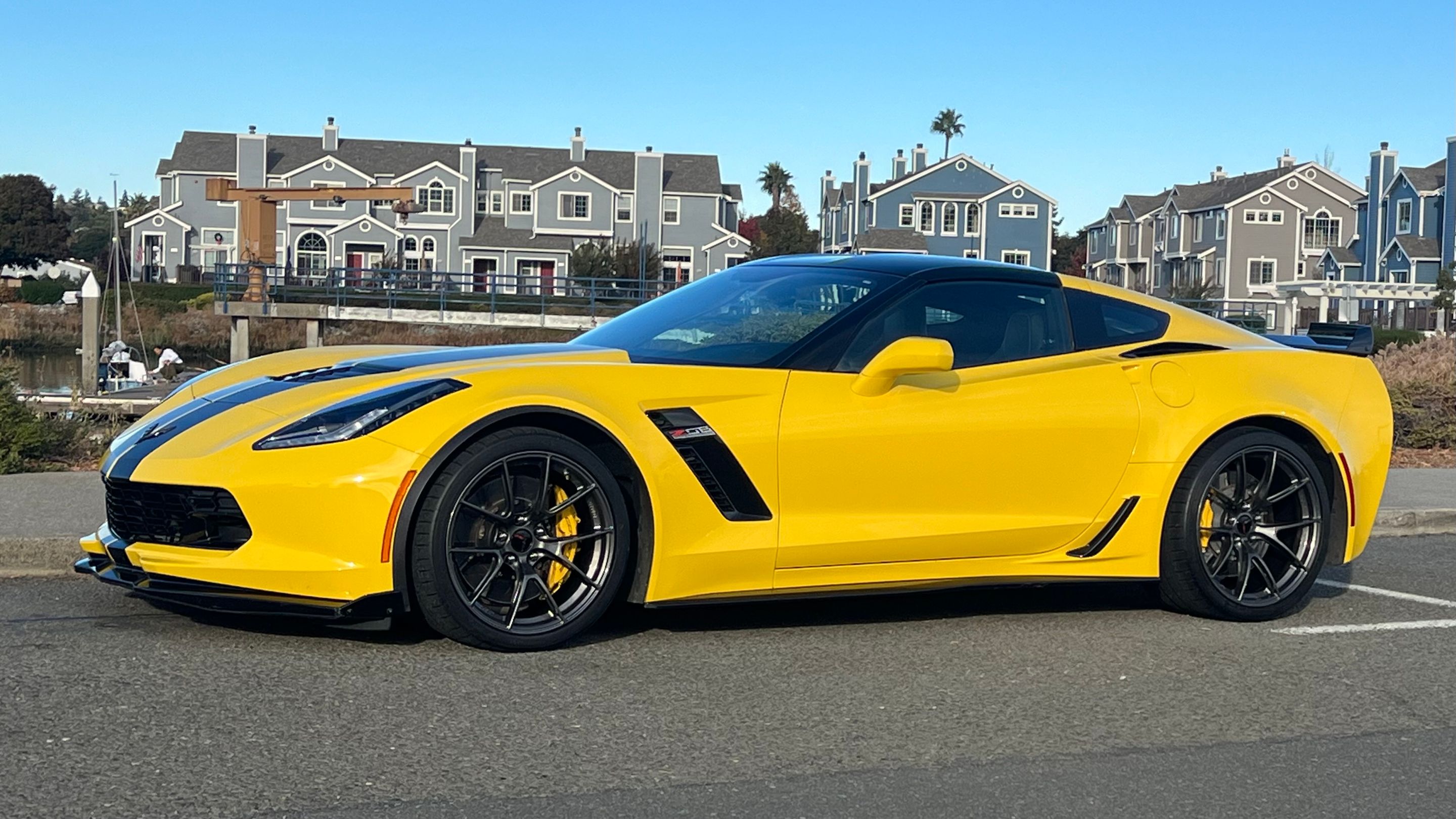 Yellow Chevrolet C7 Corvette Z06 with 19"/20" VS-5RS Apex wheels in Anthracite