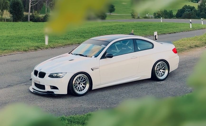 White BMW M3 - ML-10RT in Machined Lip Brushed Clear