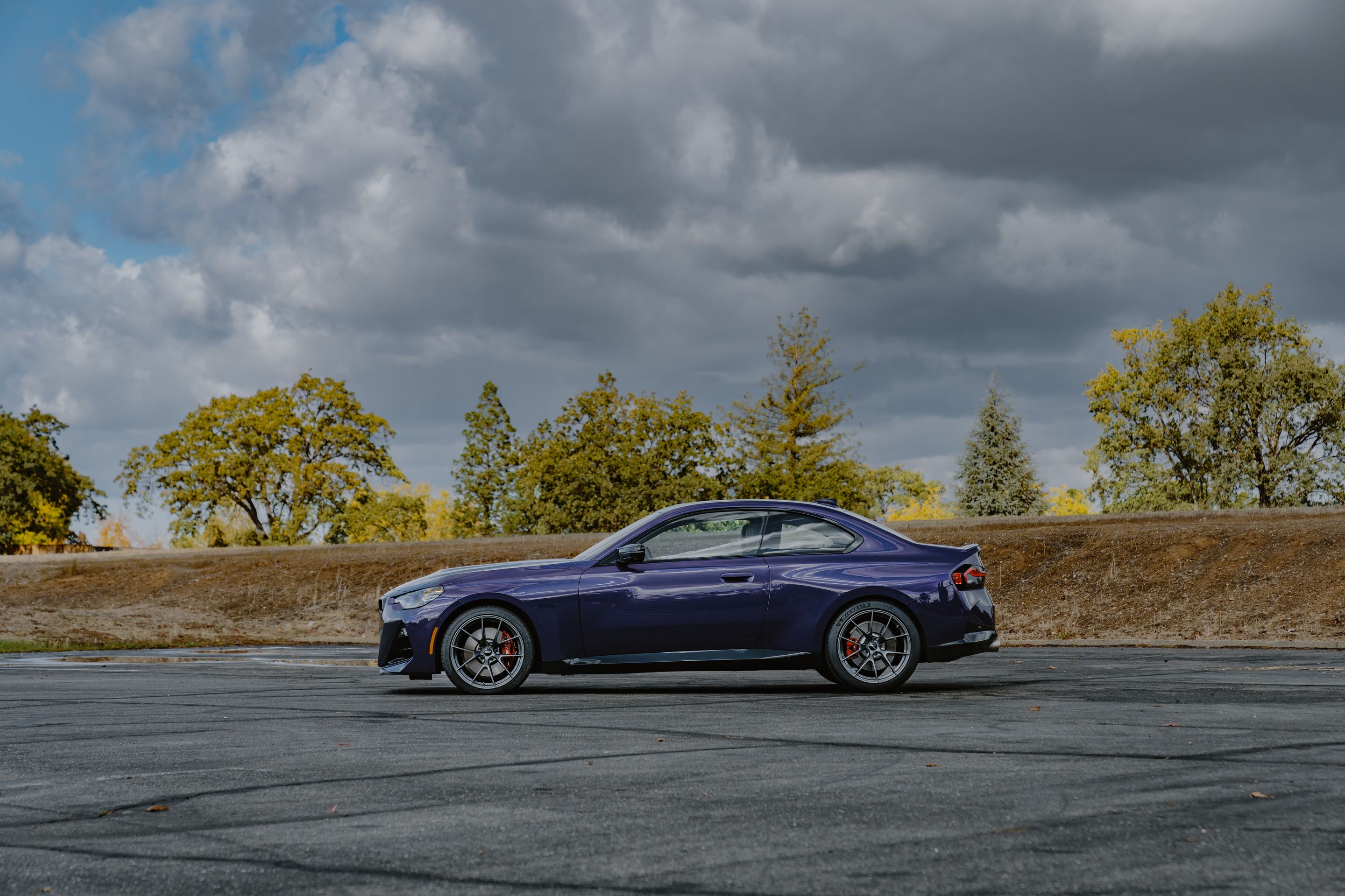 Purple BMW G42 2 Series with 19" VS-5RS Apex wheels in Anthracite